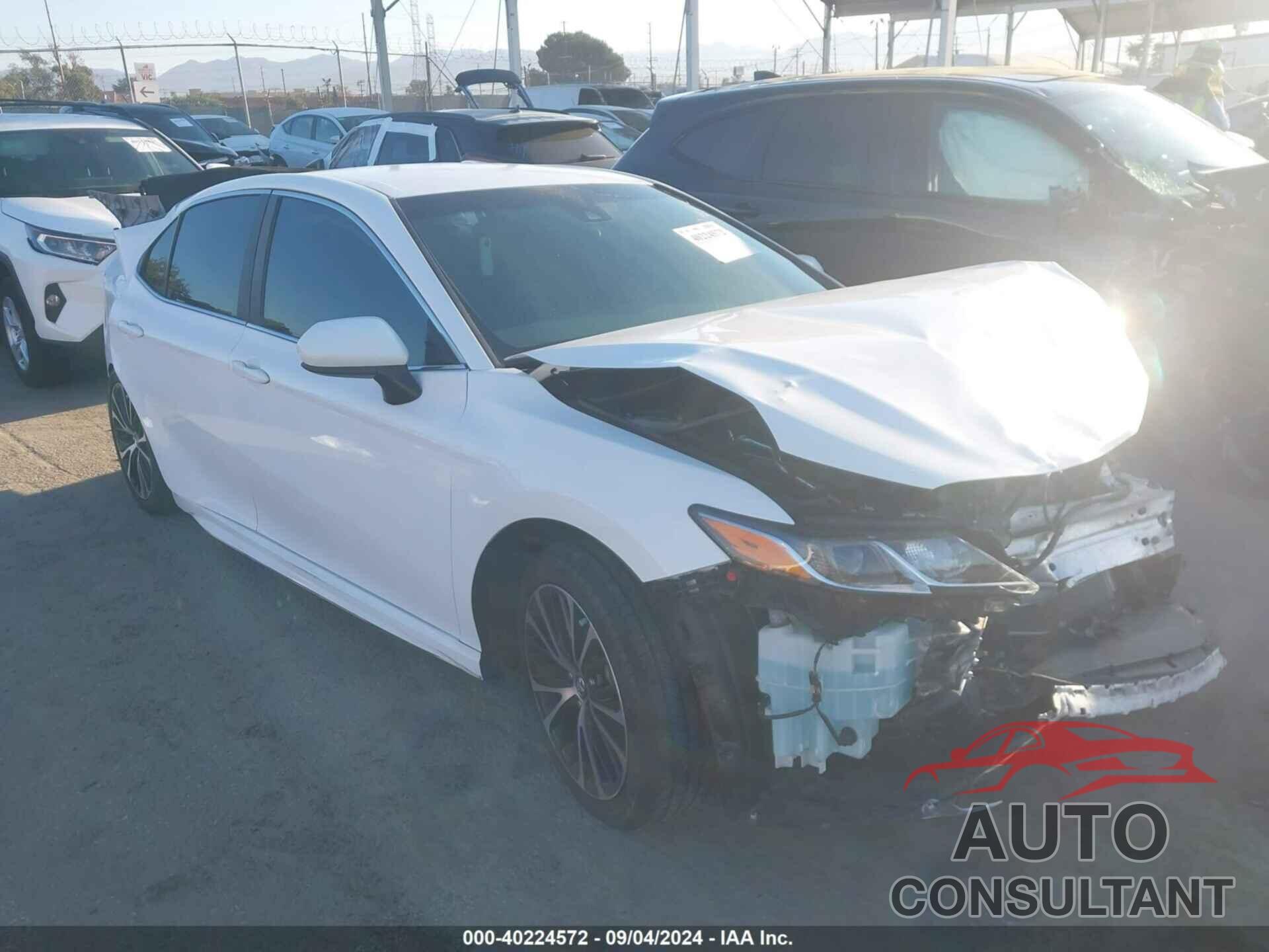 TOYOTA CAMRY 2018 - 4T1B11HKXJU605960