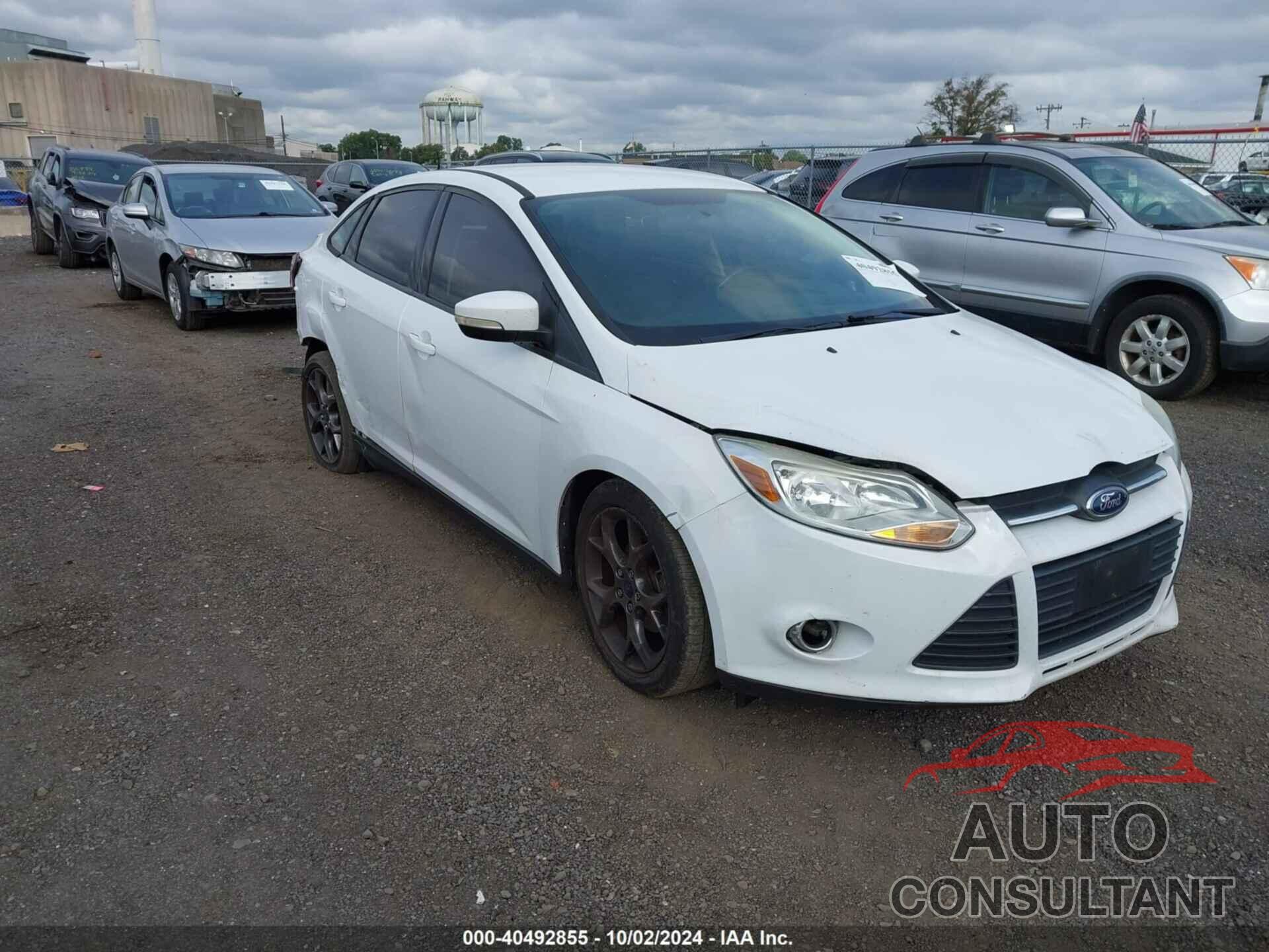 FORD FOCUS 2014 - 1FADP3F2XEL284255