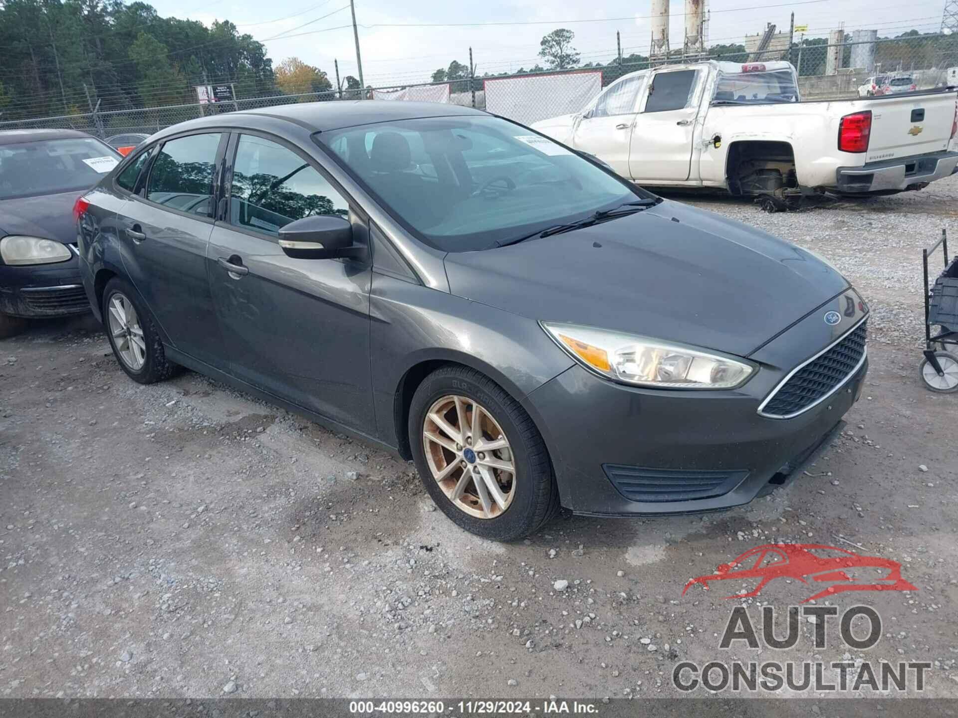 FORD FOCUS 2017 - 1FADP3F20HL247137