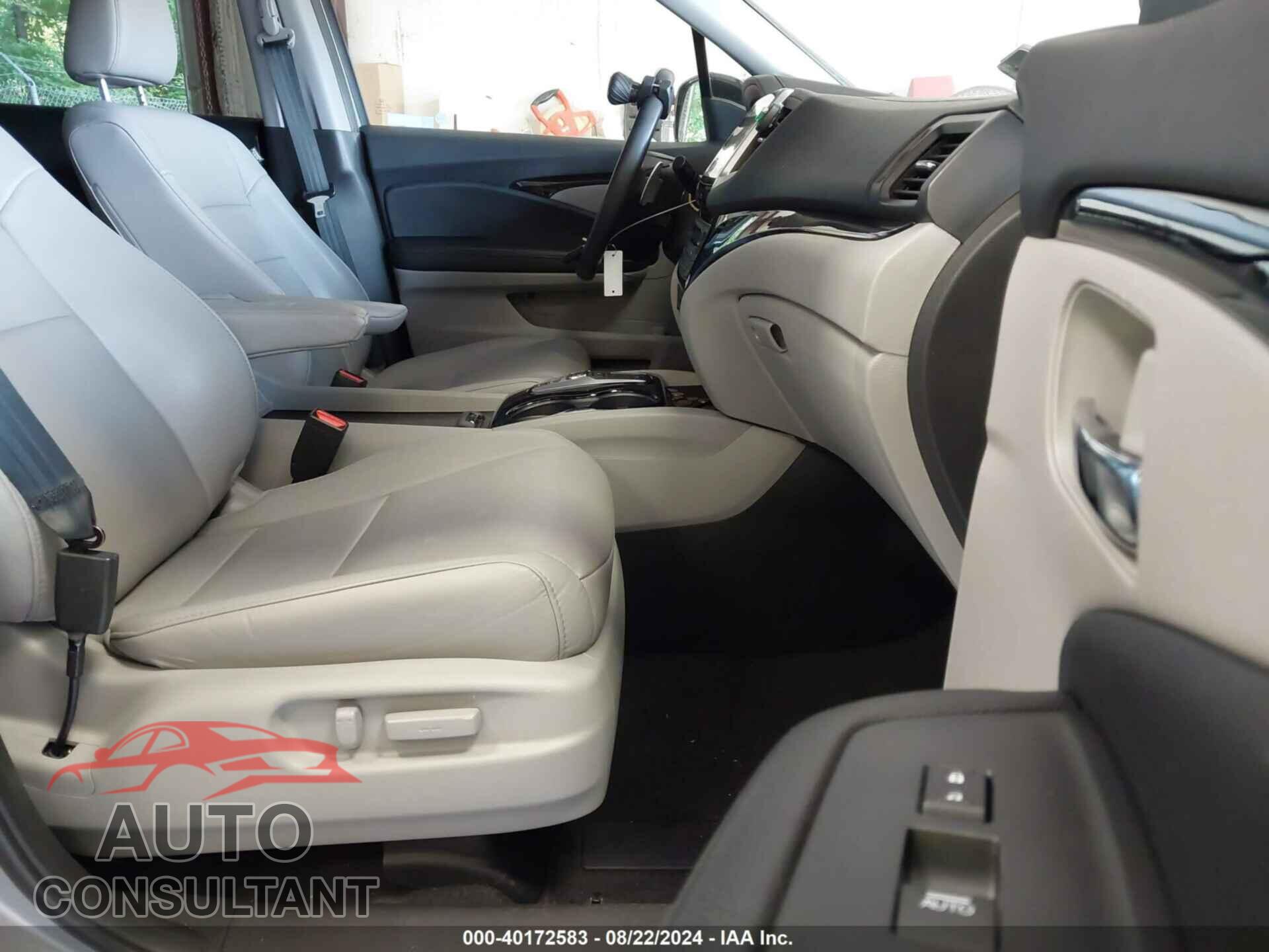 HONDA PILOT 2018 - 5FNYF6H96JB045986