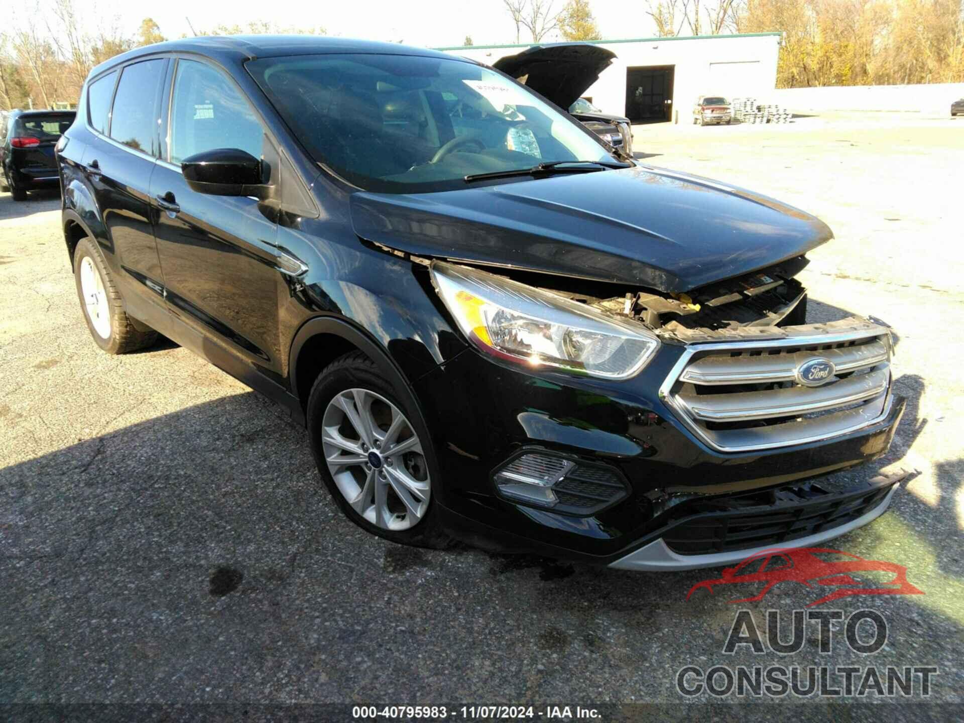 FORD ESCAPE 2017 - 1FMCU9G97HUE93038