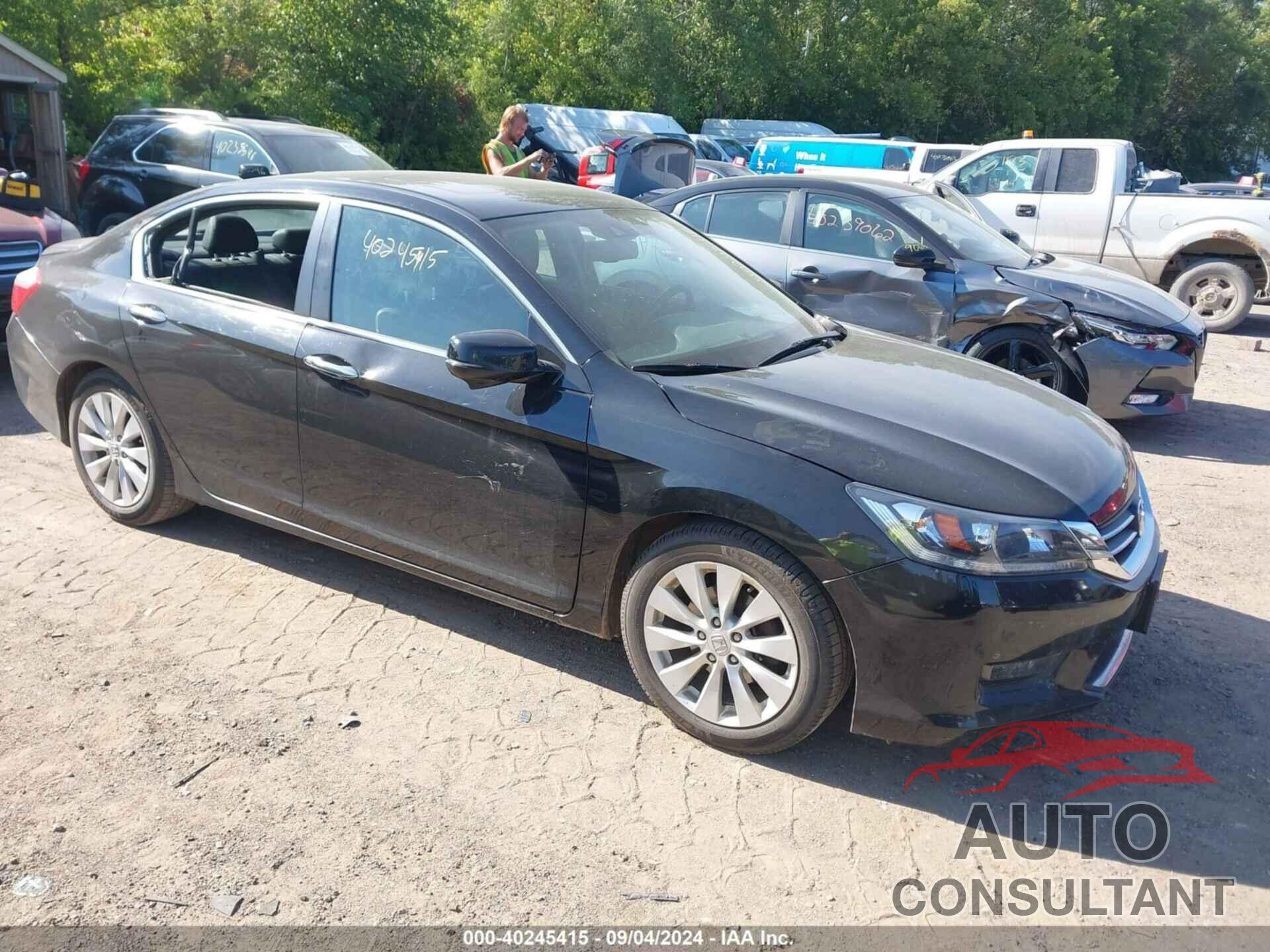 HONDA ACCORD 2015 - 1HGCR2F8XFA159382