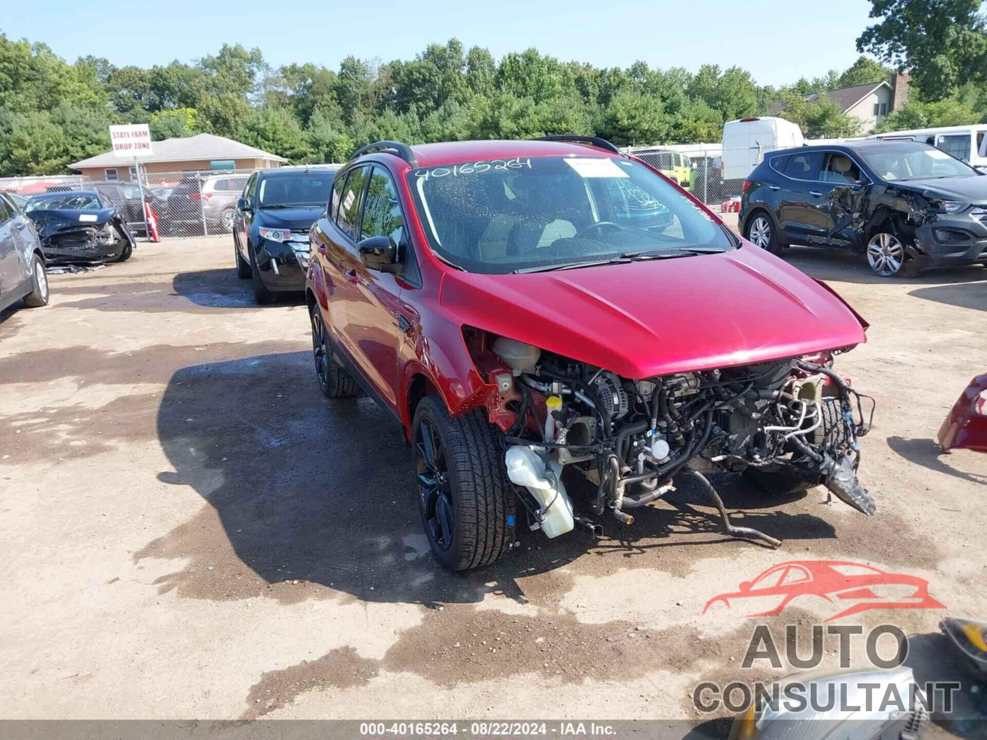 FORD ESCAPE 2018 - 1FMCU9GD8JUA18475