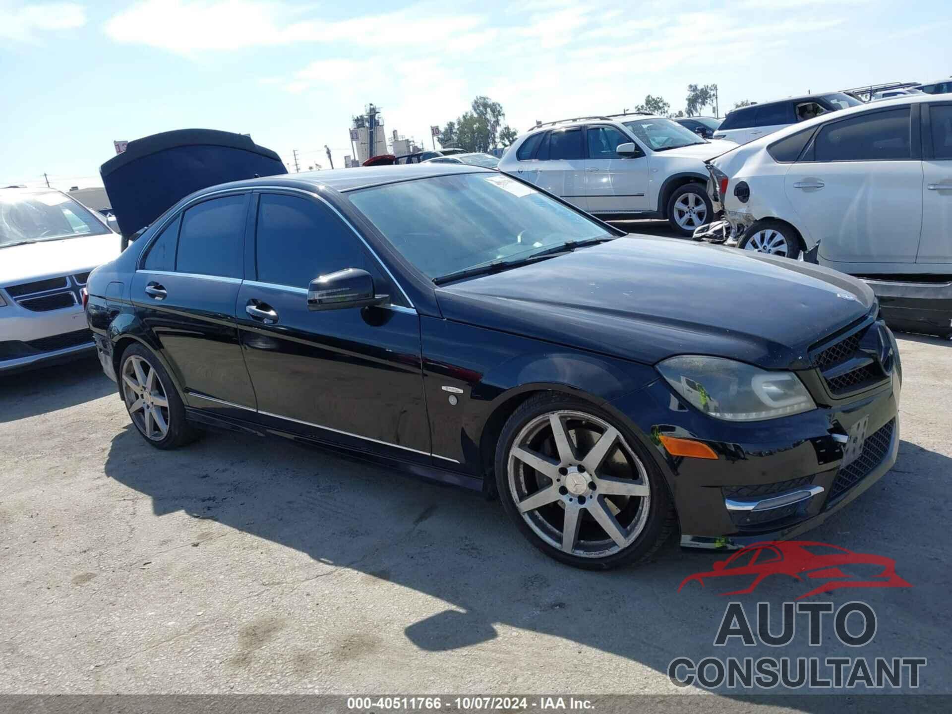 MERCEDES-BENZ C 300 2014 - WDDGF8AB3EG194653