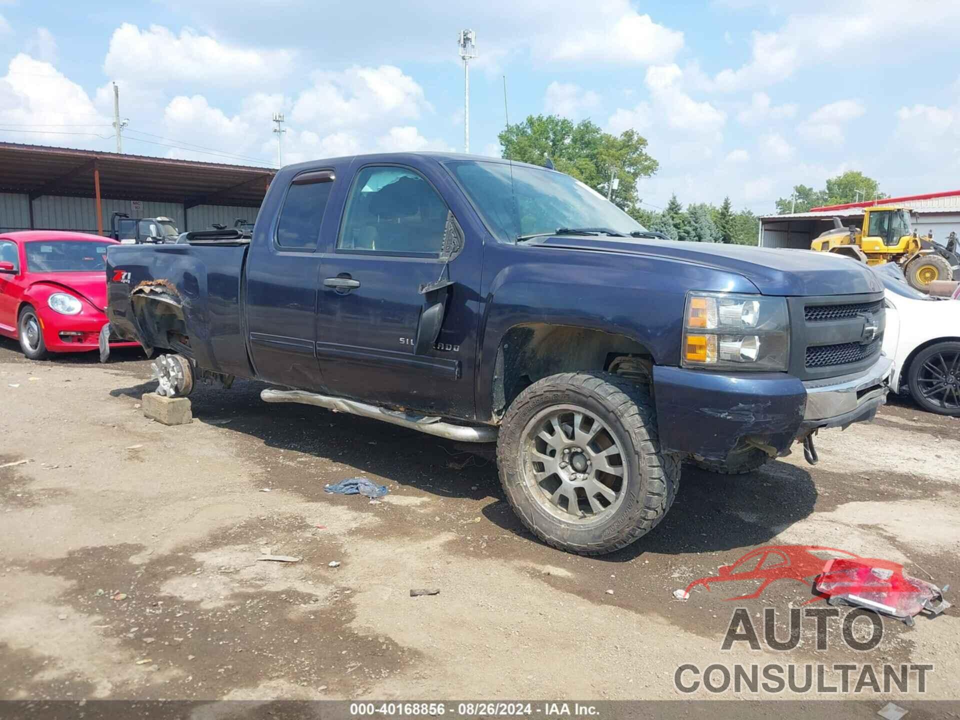 CHEVROLET SILVERADO 1500 2011 - 1GCRKSE36BZ239132