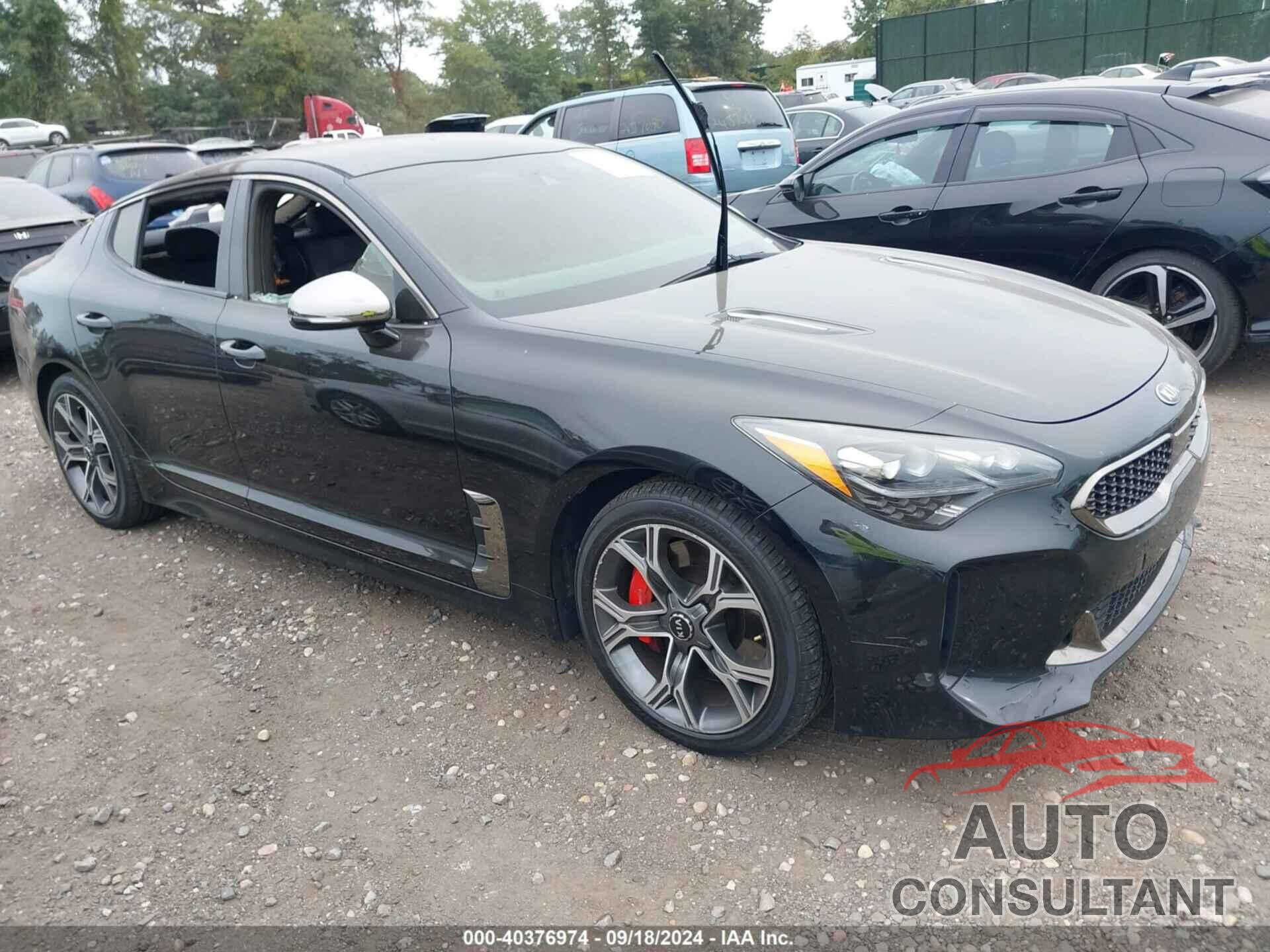 KIA STINGER 2018 - KNAE35LC9J6015737