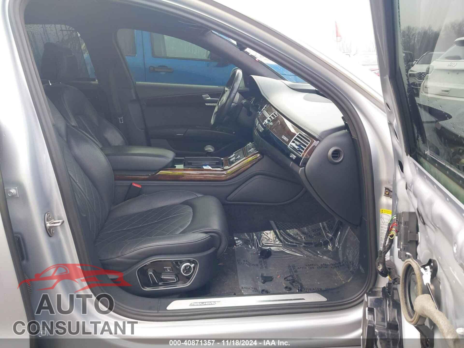 AUDI A8 L 2016 - WAU43AFD7GN007739