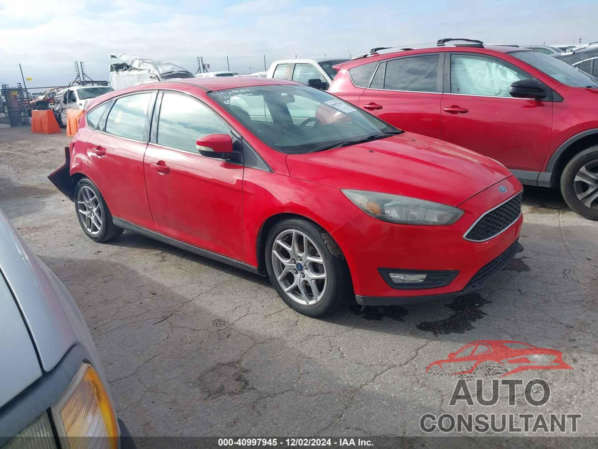 FORD FOCUS 2015 - 1FADP3K24FL327365