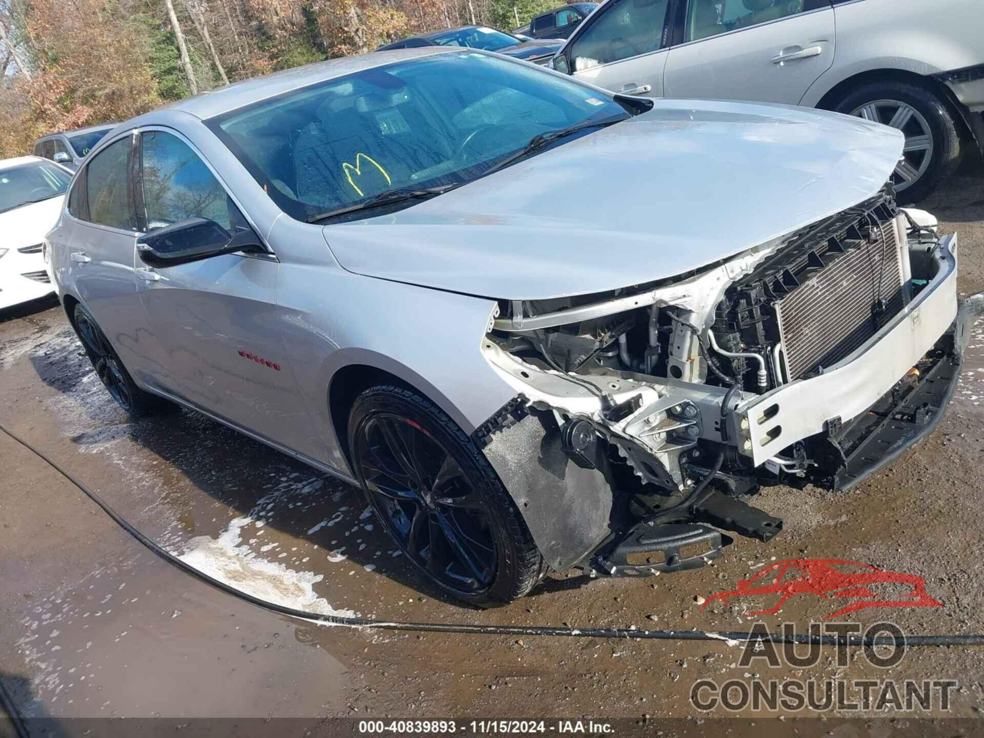 CHEVROLET MALIBU 2018 - 1G1ZD5ST8JF212927