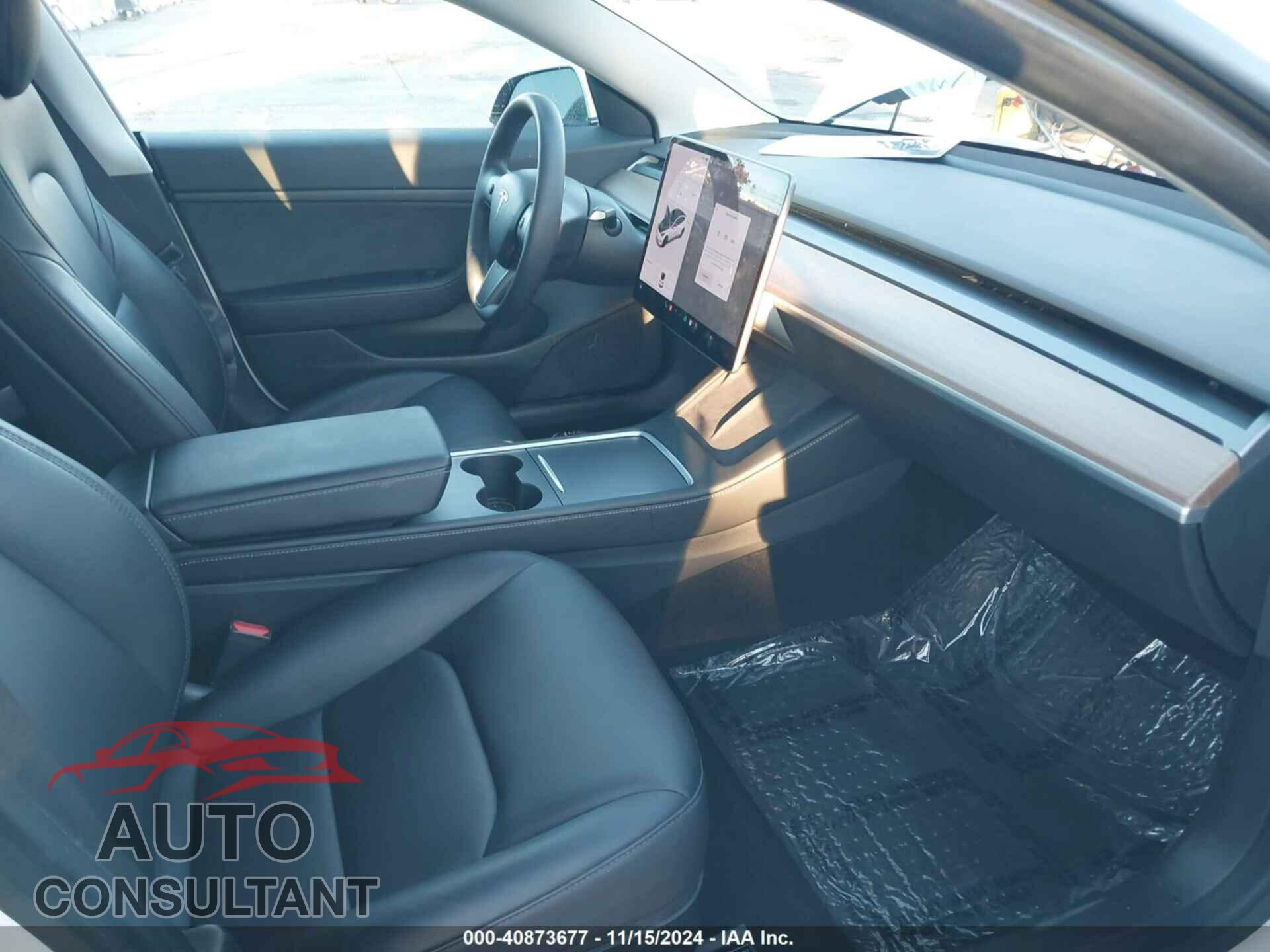 TESLA MODEL 3 2021 - 5YJ3E1EA7MF929678