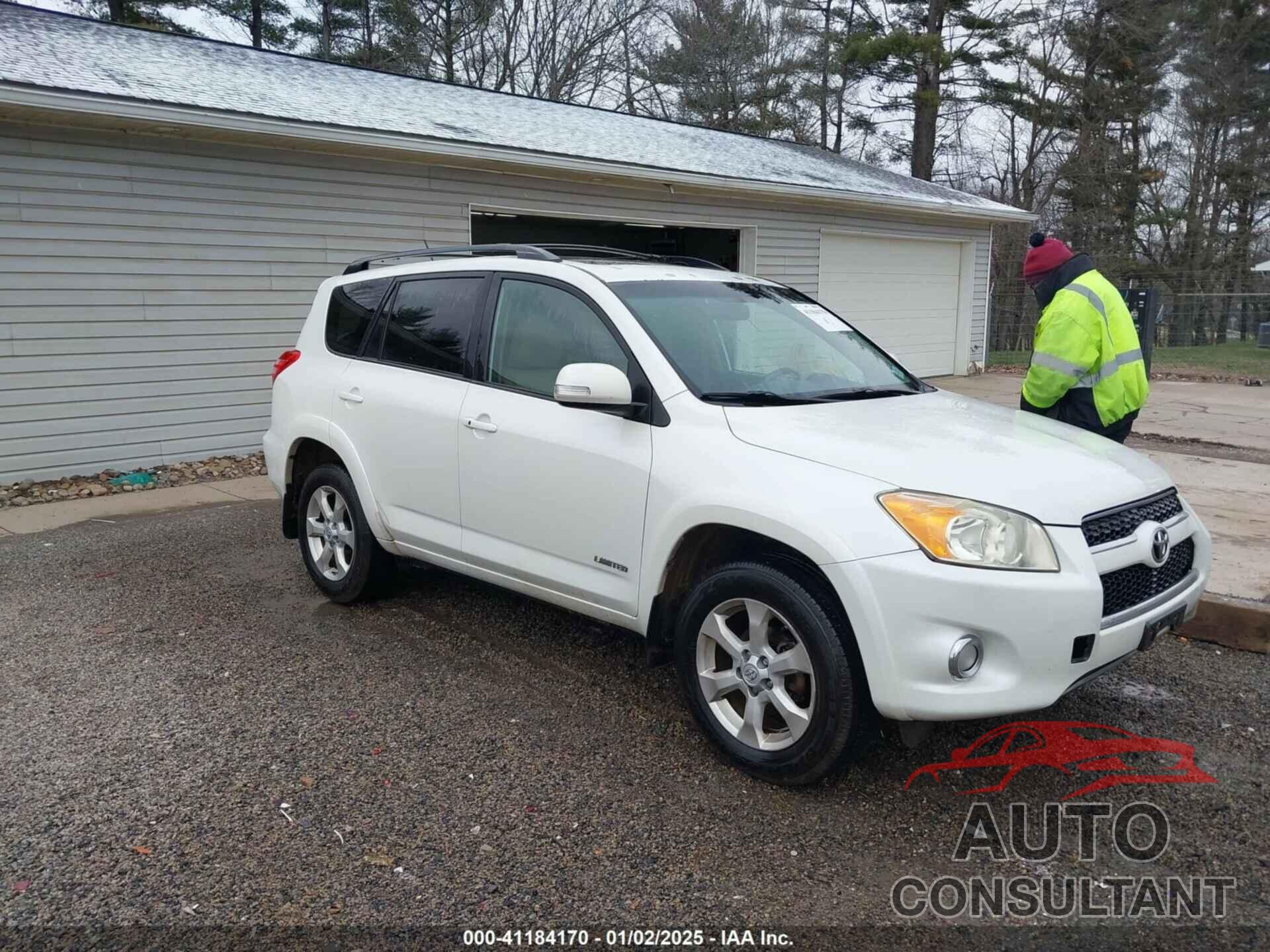 TOYOTA RAV4 2010 - JTMDF4DV5A5035098