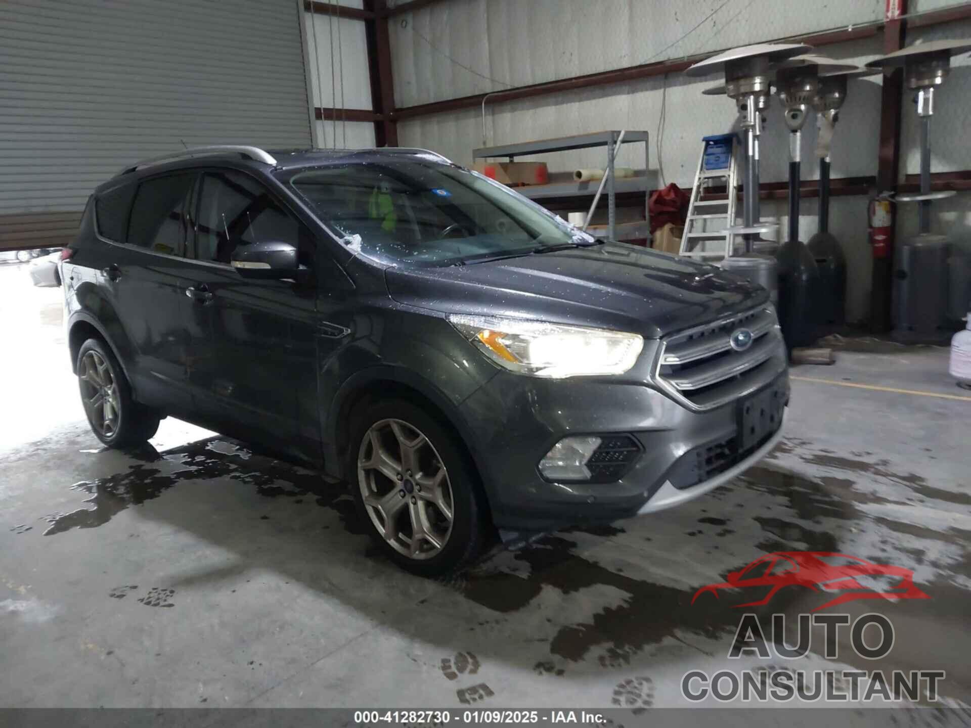 FORD ESCAPE 2017 - 1FMCU0J94HUE94538