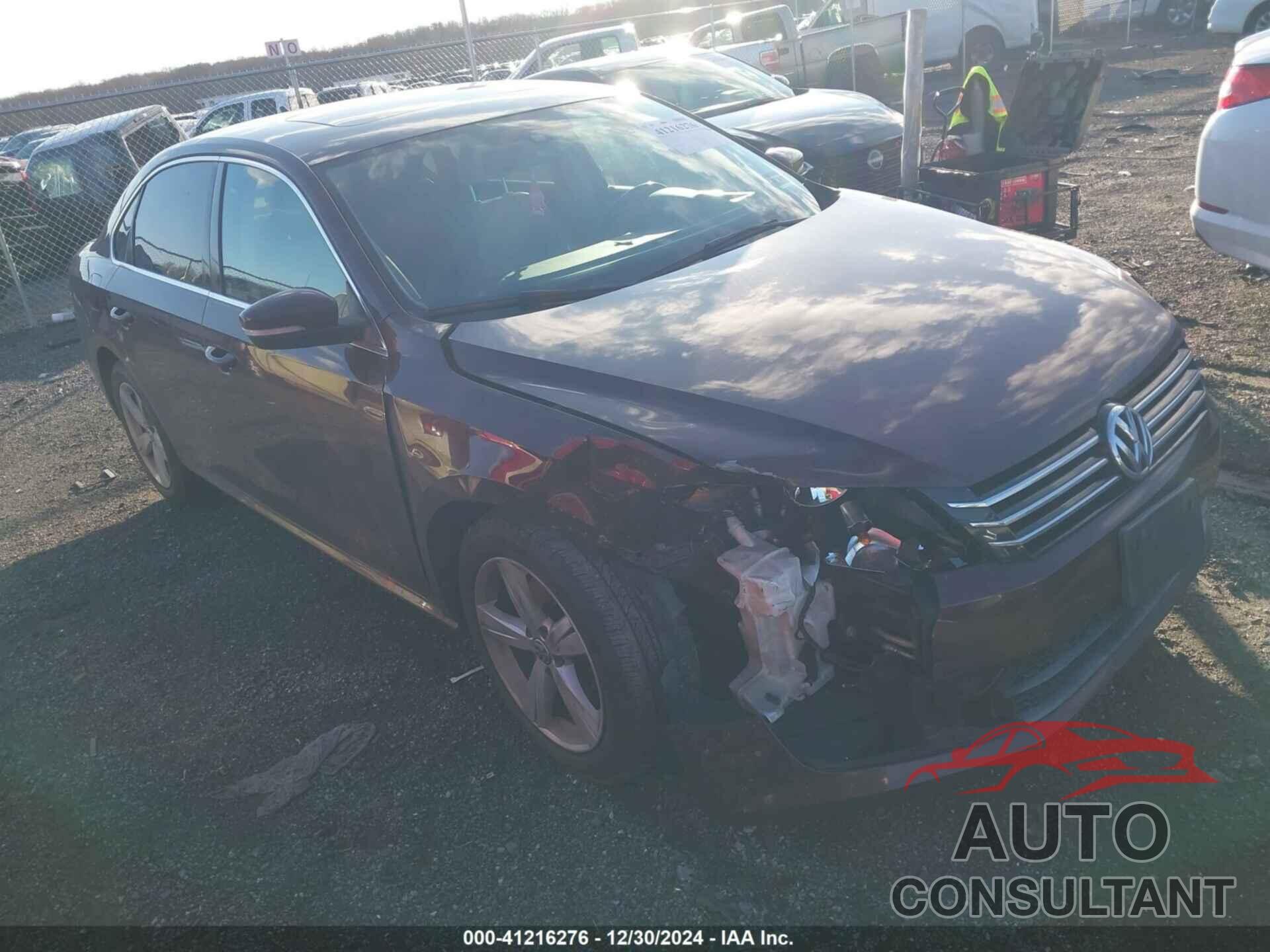 VOLKSWAGEN PASSAT 2013 - 1VWBP7A31DC126908