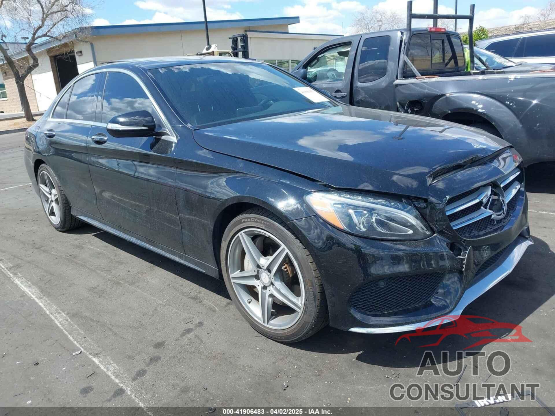 MERCEDES-BENZ C 300 2015 - 55SWF4KB4FU042582