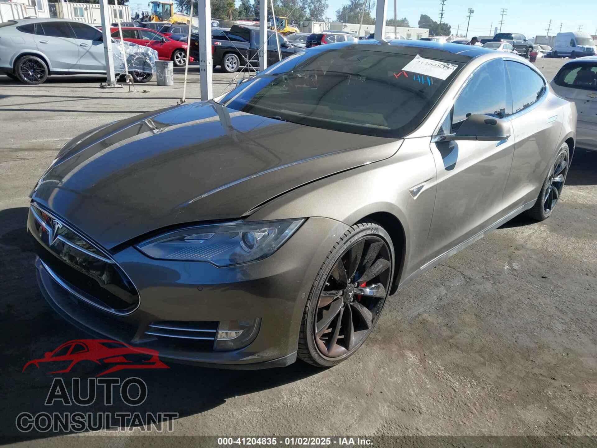 TESLA MODEL S 2015 - 5YJSA1E49FF102740