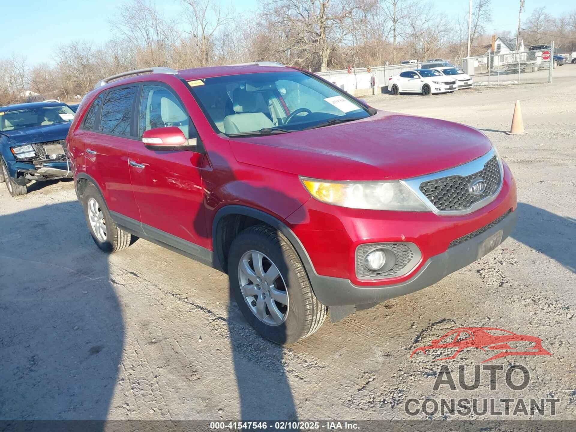 KIA SORENTO 2011 - 5XYKT4A1XBG066308