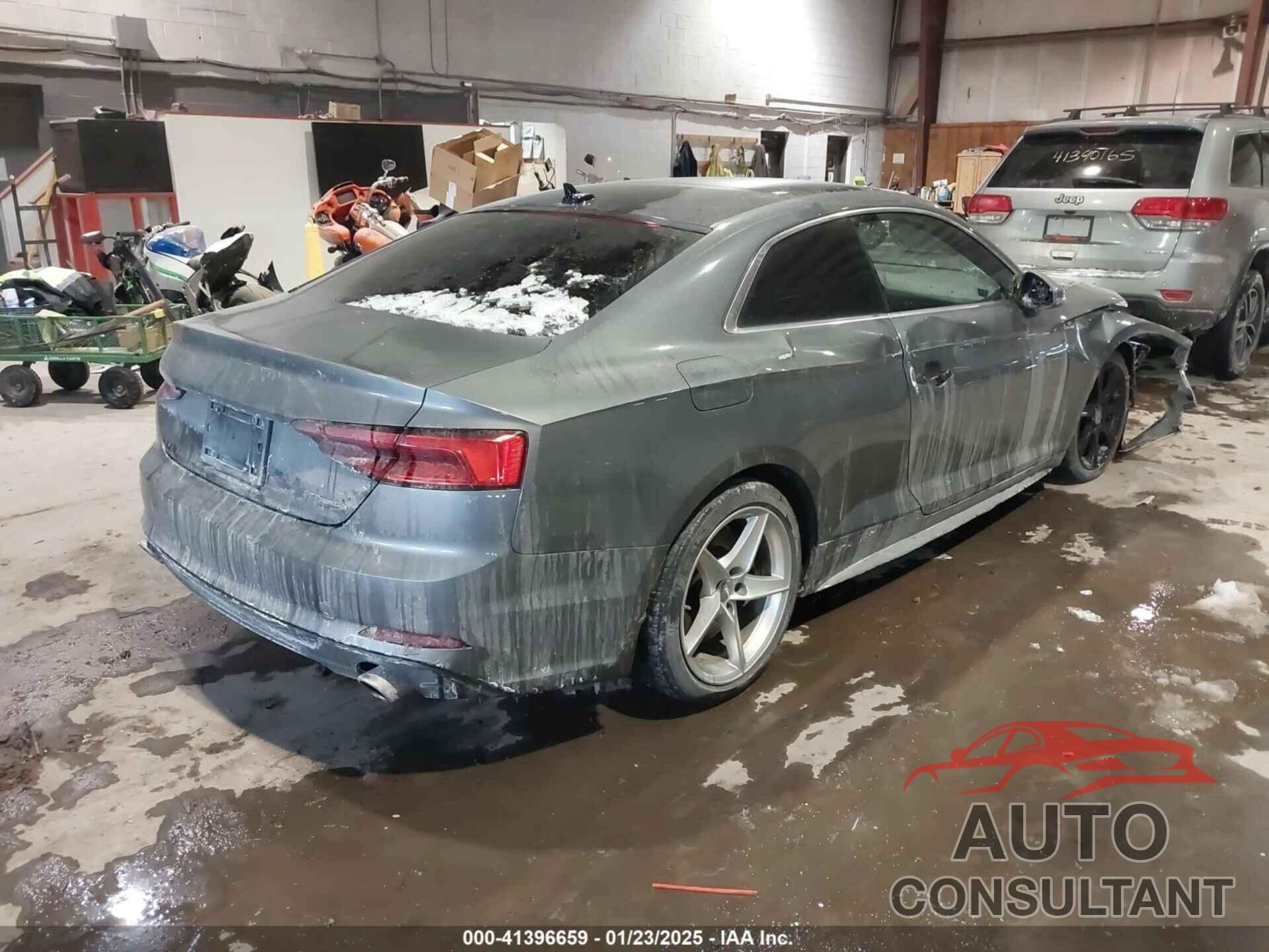 AUDI A5 2018 - WAUTNAF50JA011354