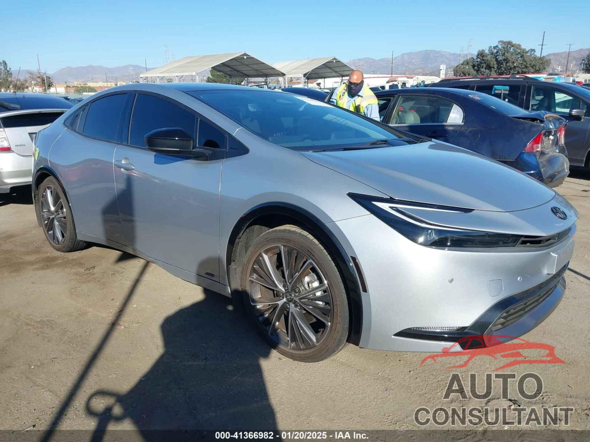 TOYOTA PRIUS 2024 - JTDADABU2R3015903