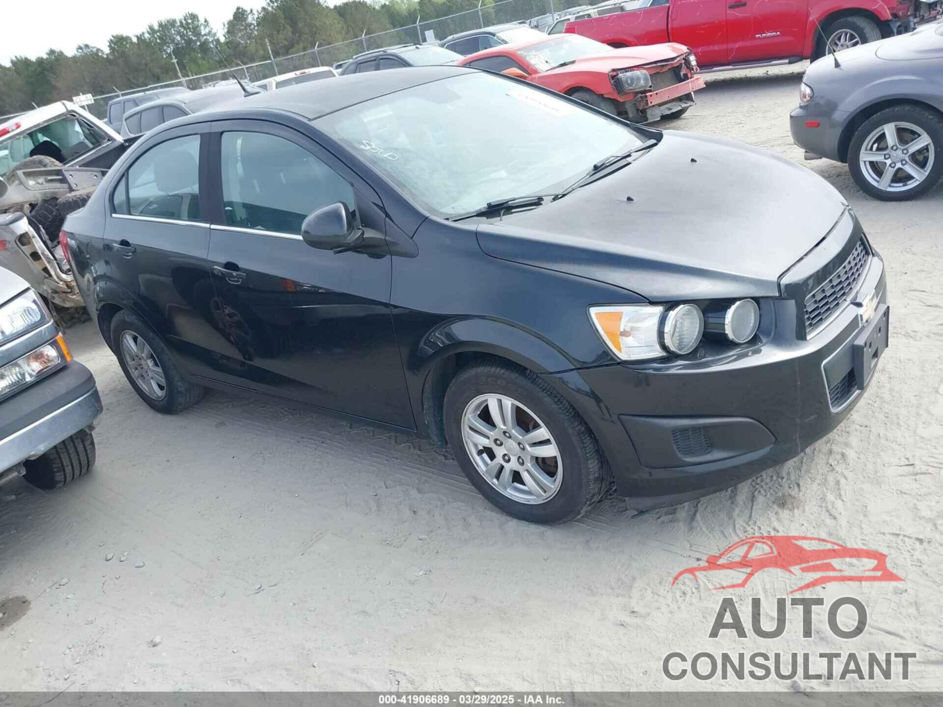 CHEVROLET SONIC 2013 - 1G1JC5SH8D4134340