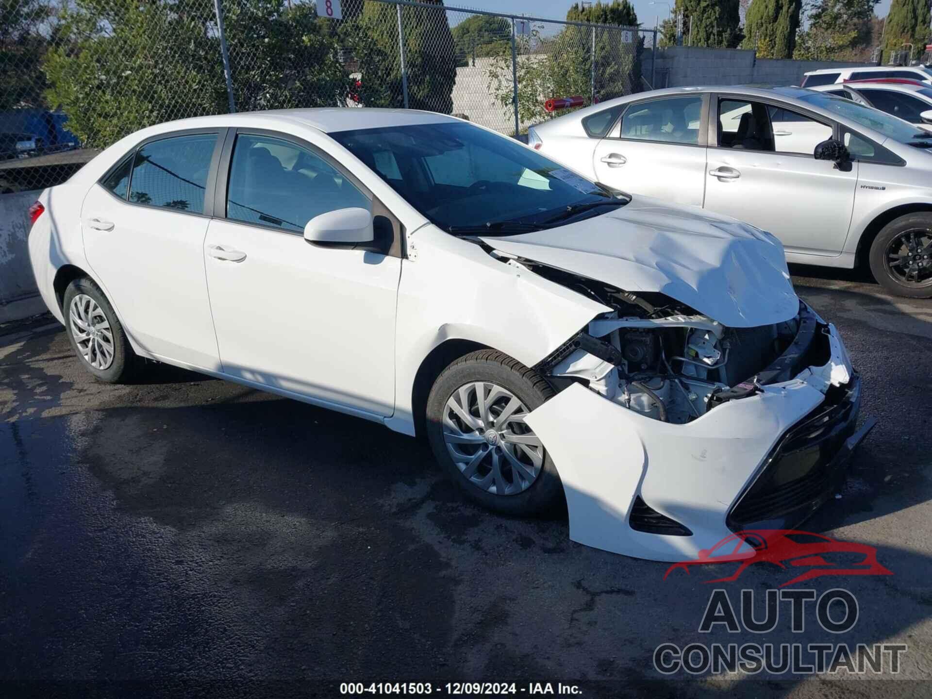 TOYOTA COROLLA 2018 - 2T1BURHE0JC055511