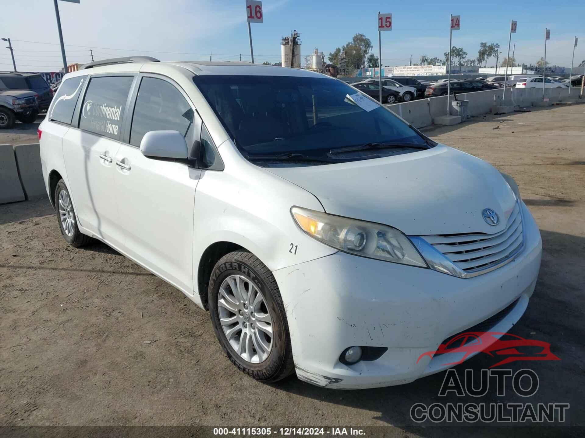 TOYOTA SIENNA 2015 - 5TDYK3DC3FS670537