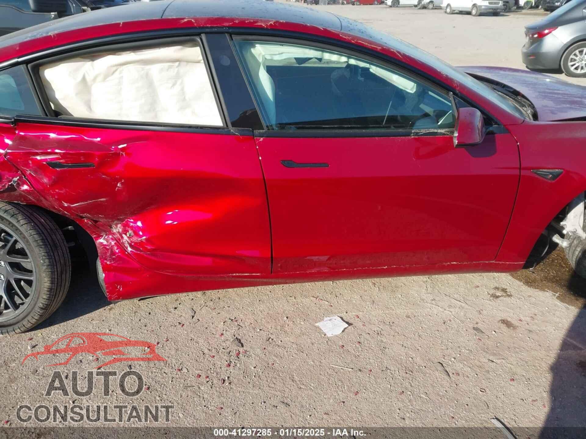 TESLA MODEL 3 2024 - 5YJ3E1EA6RF860960