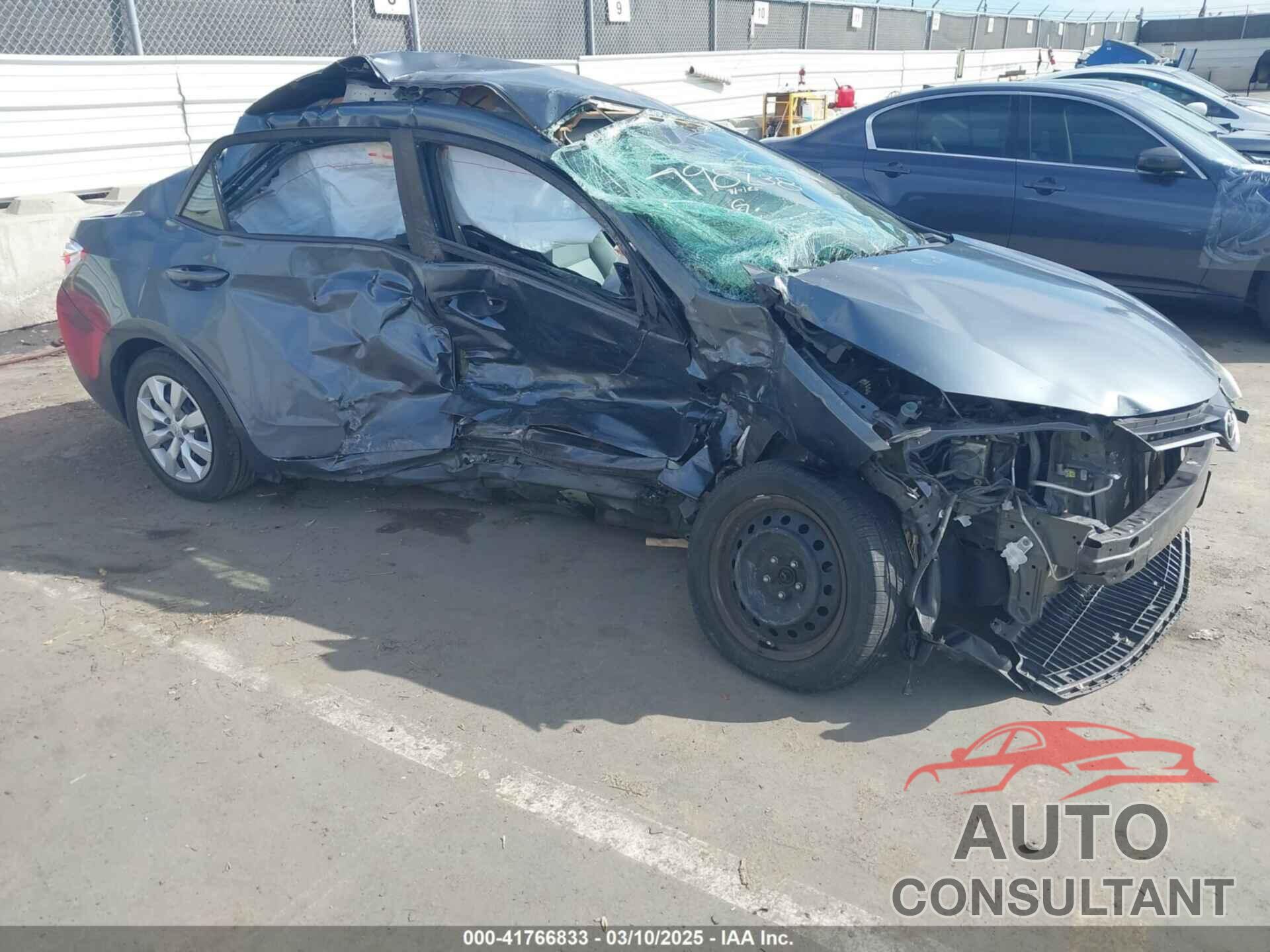TOYOTA COROLLA 2015 - 5YFBURHE3FP350044