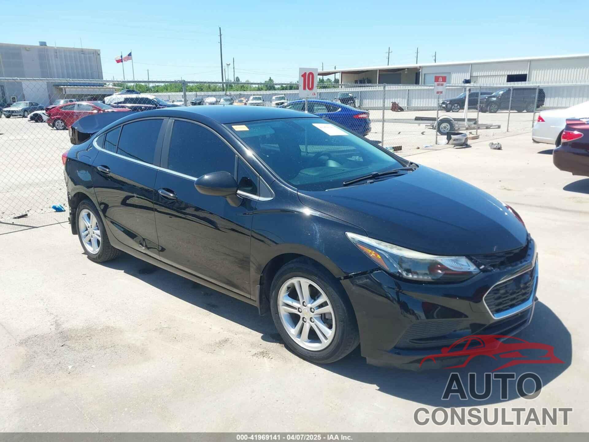 CHEVROLET CRUZE 2017 - 1G1BE5SM3H7111273