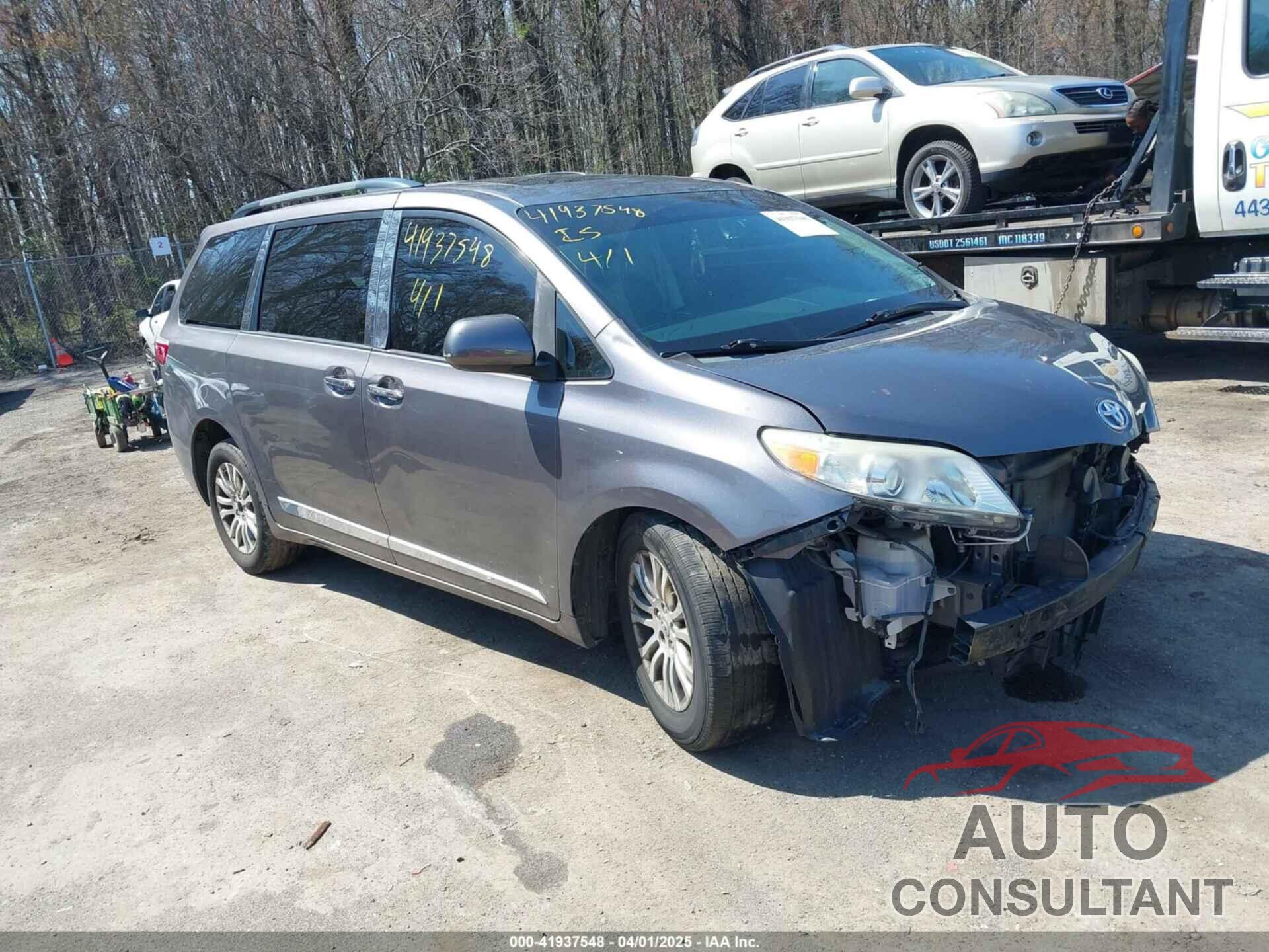 TOYOTA SIENNA 2015 - 5TDYK3DC6FS645065