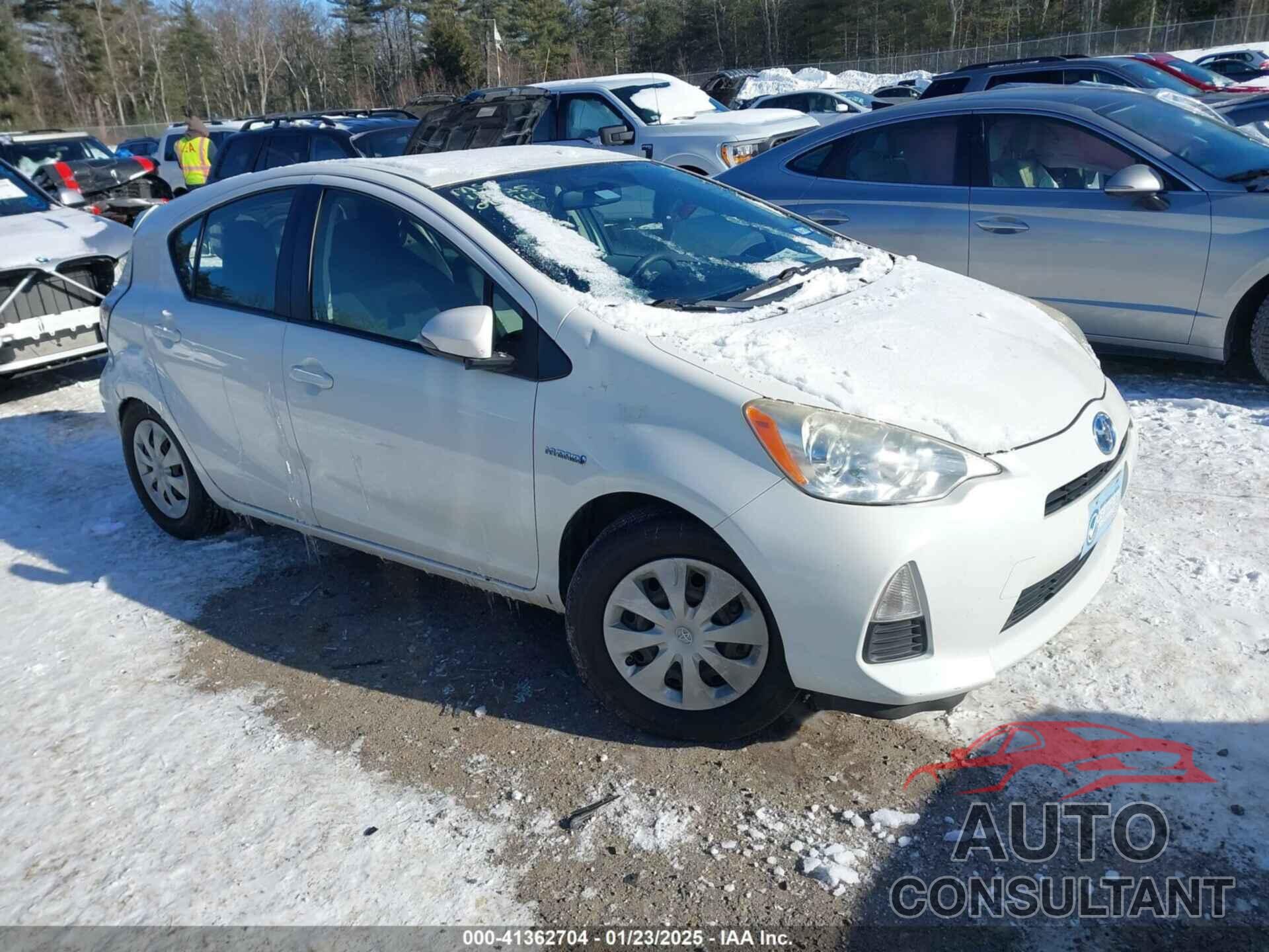 TOYOTA PRIUS C 2013 - JTDKDTB32D1046161