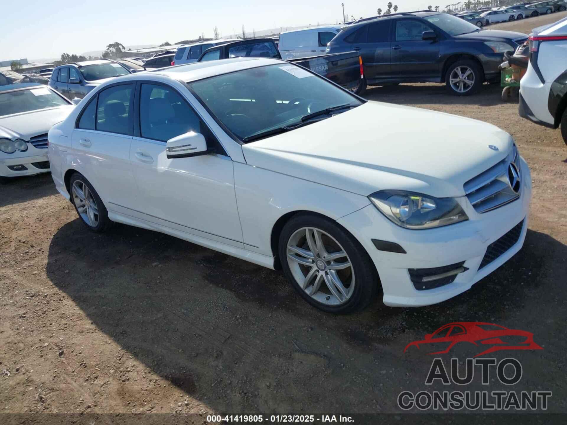 MERCEDES-BENZ C 250 2013 - WDDGF4HB3DR270258