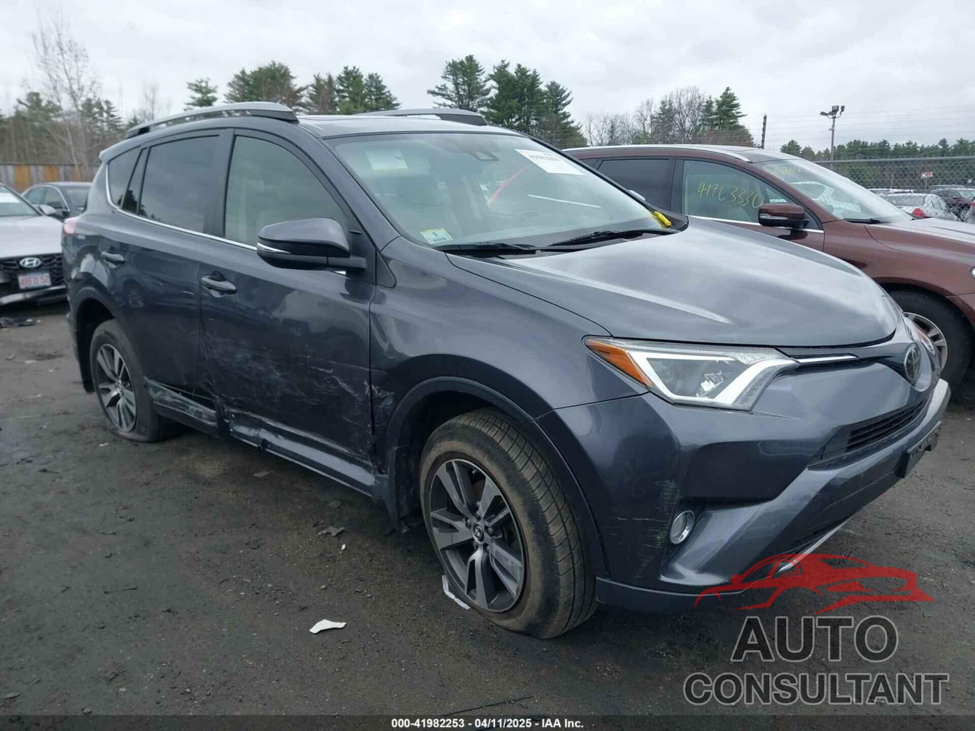 TOYOTA RAV4 2018 - JTMRFREV2JD240904