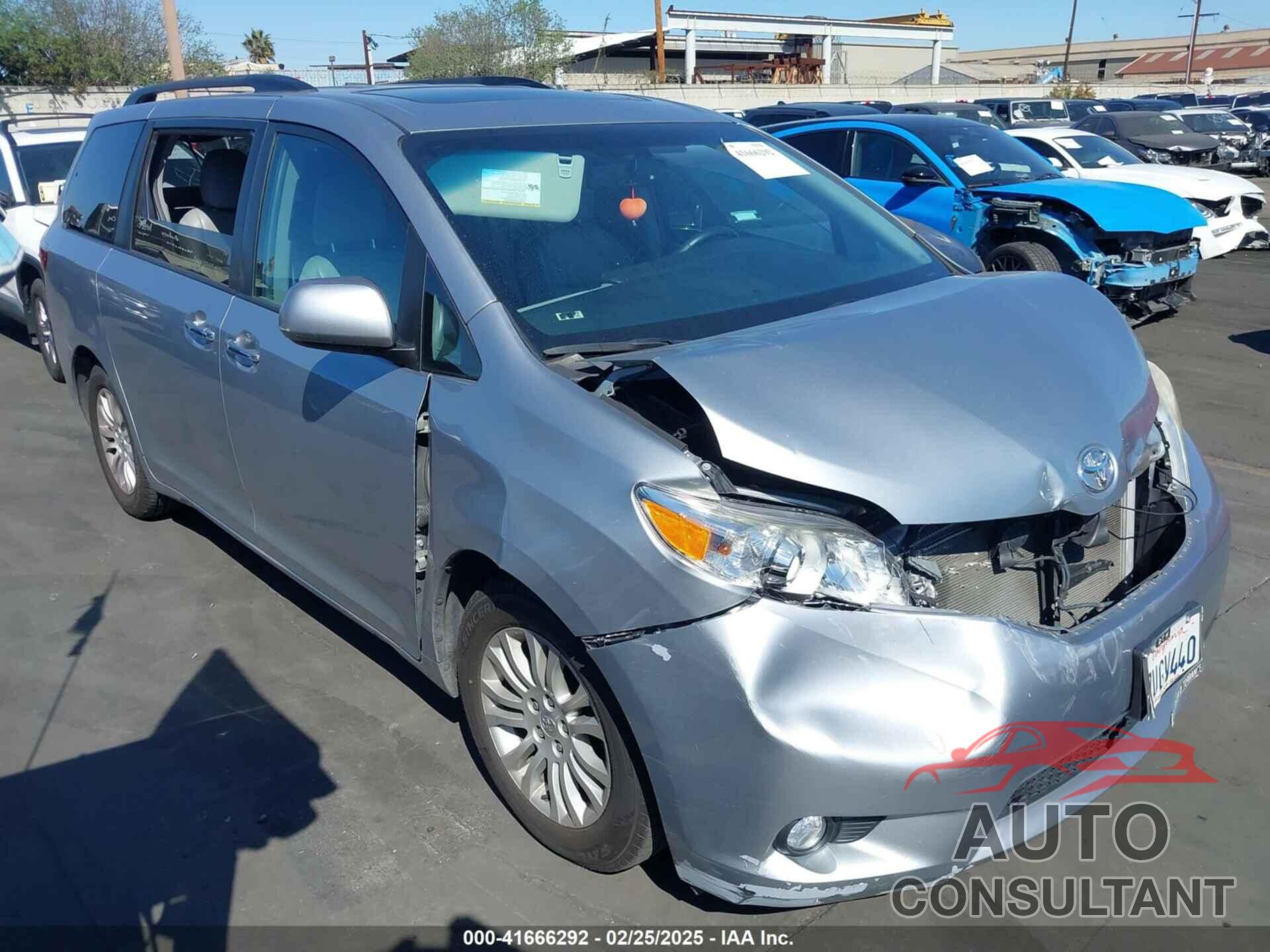 TOYOTA SIENNA 2016 - 5TDYK3DC8GS765791