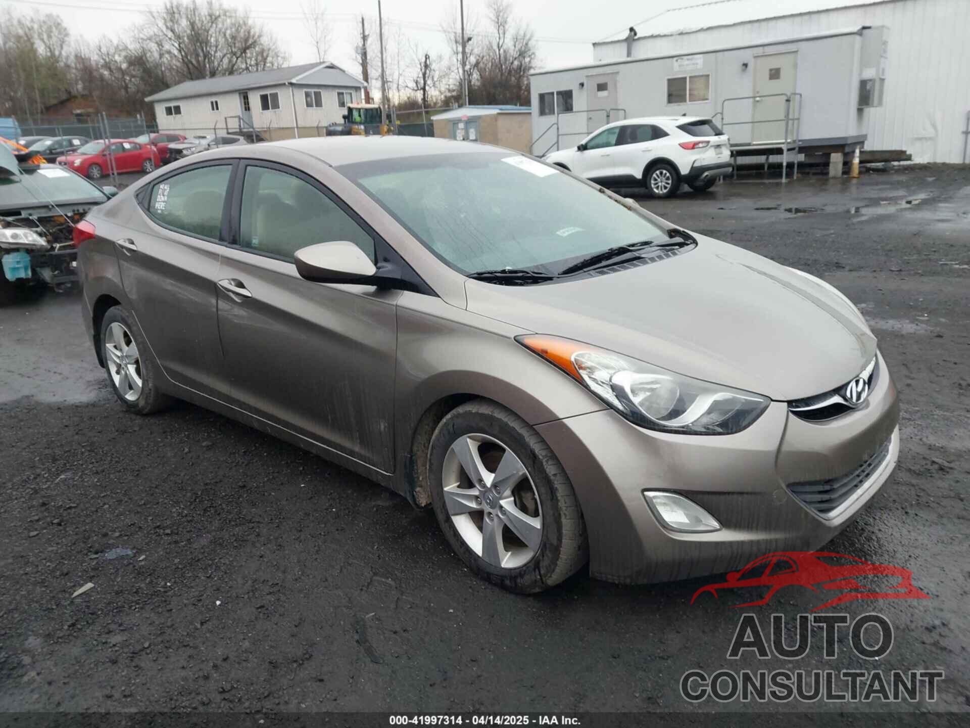 HYUNDAI ELANTRA 2013 - 5NPDH4AE2DH205775