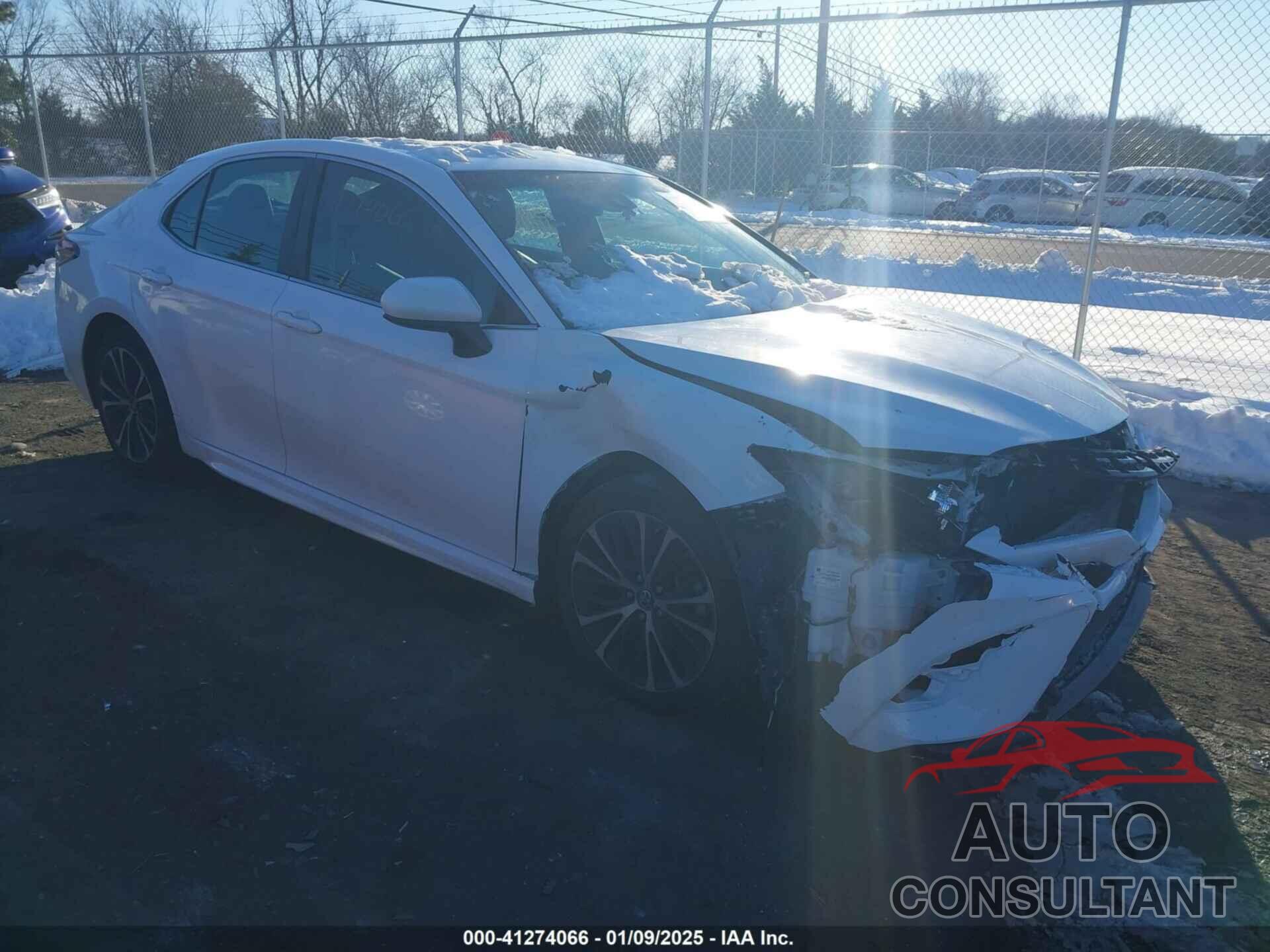 TOYOTA CAMRY 2018 - 4T1B11HK7JU094448