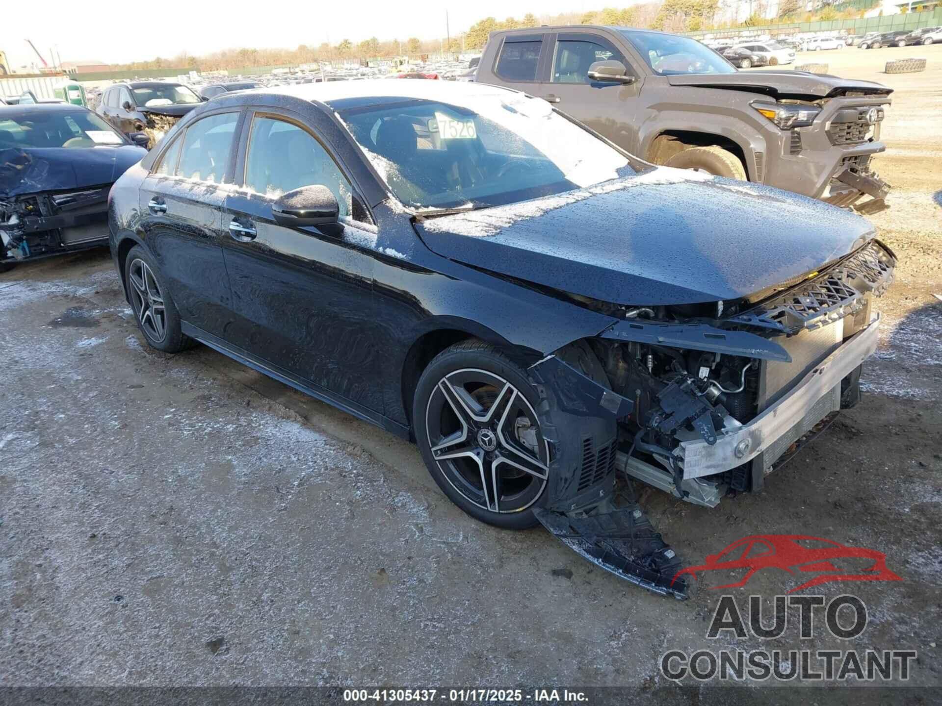 MERCEDES-BENZ A 220 2022 - W1K3G4FB5NJ334508