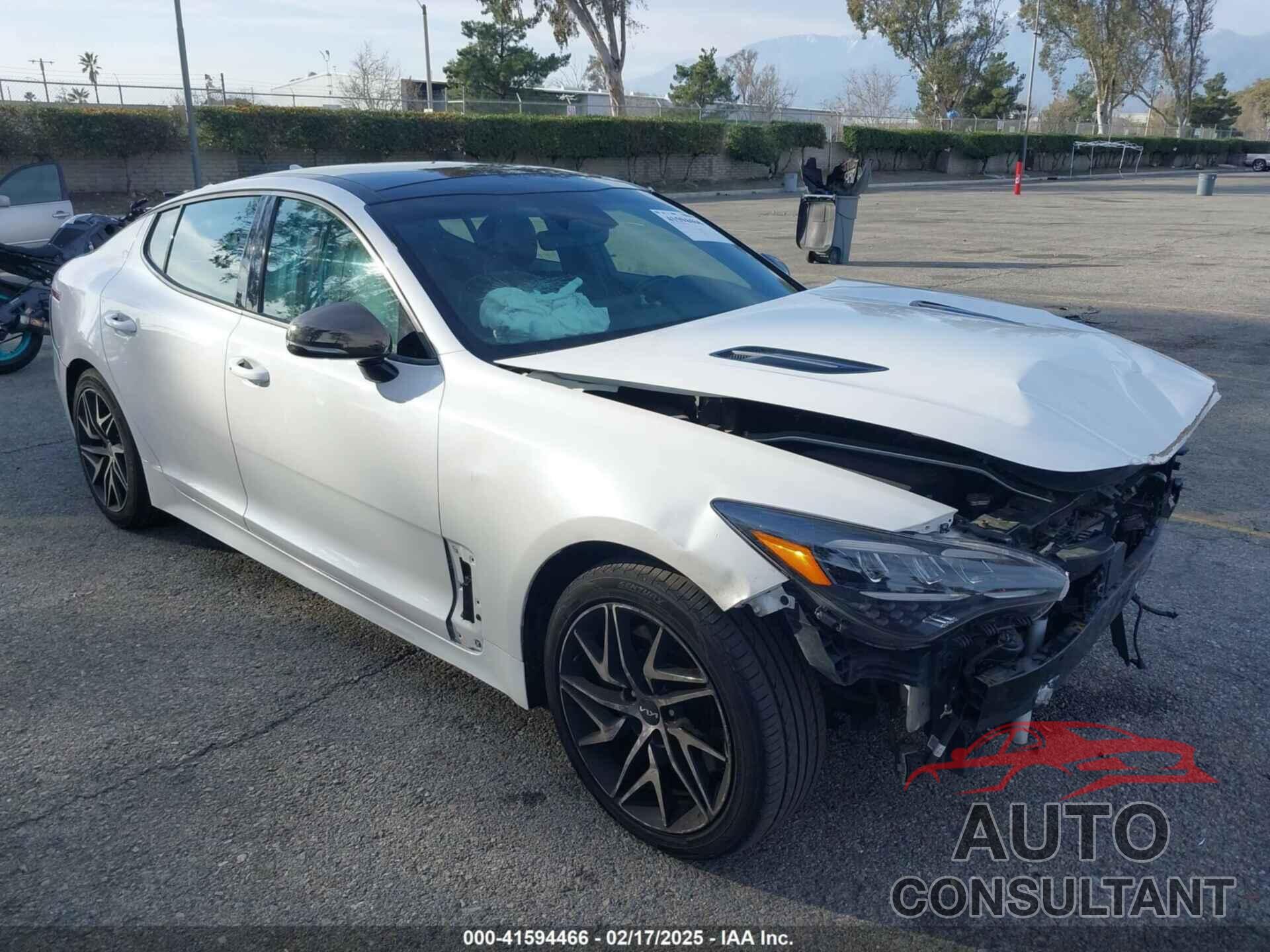 KIA STINGER 2022 - KNAE35LD5N6100797