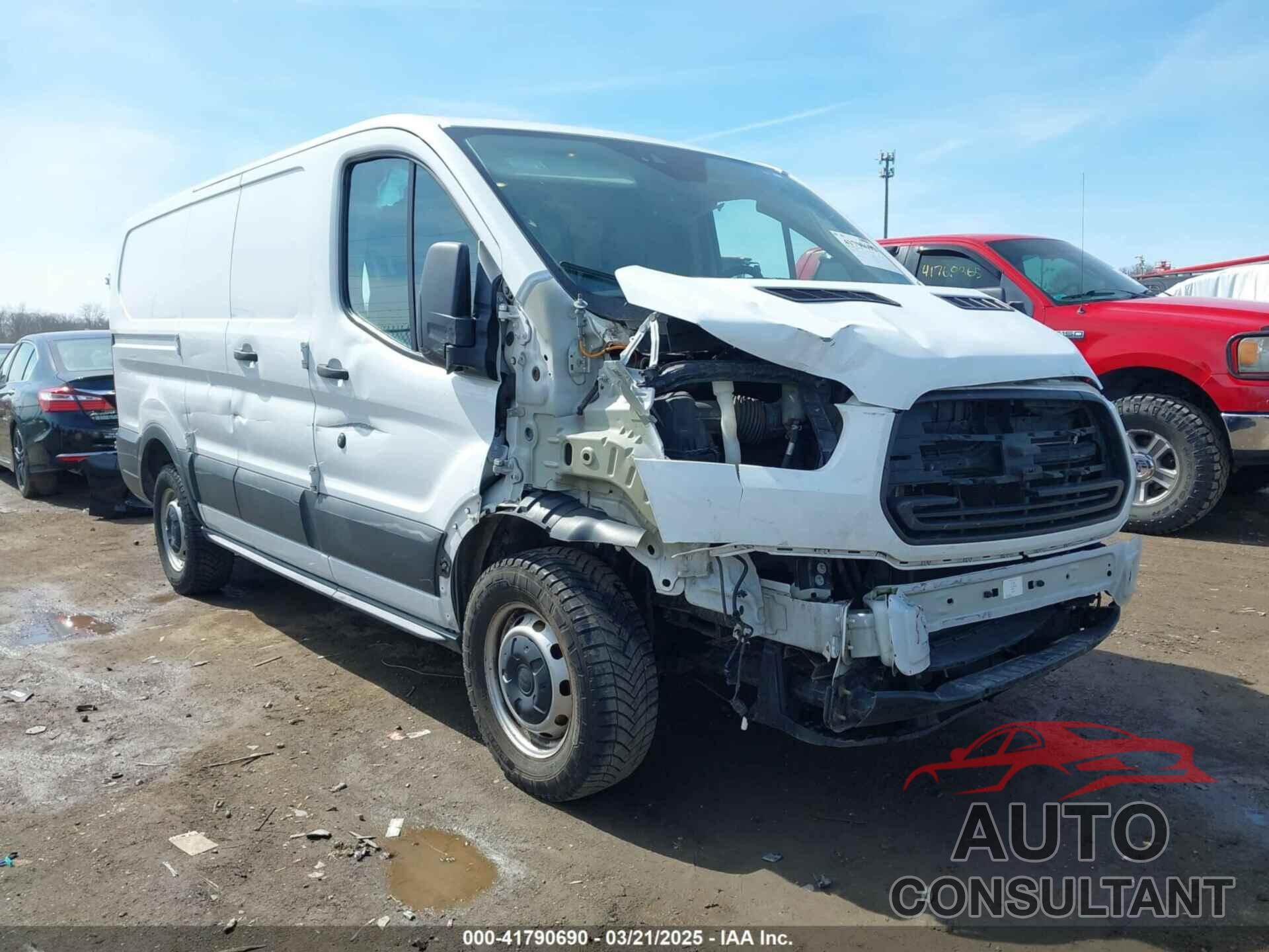 FORD TRANSIT-150 2017 - 1FTYE1ZM5HKA81142
