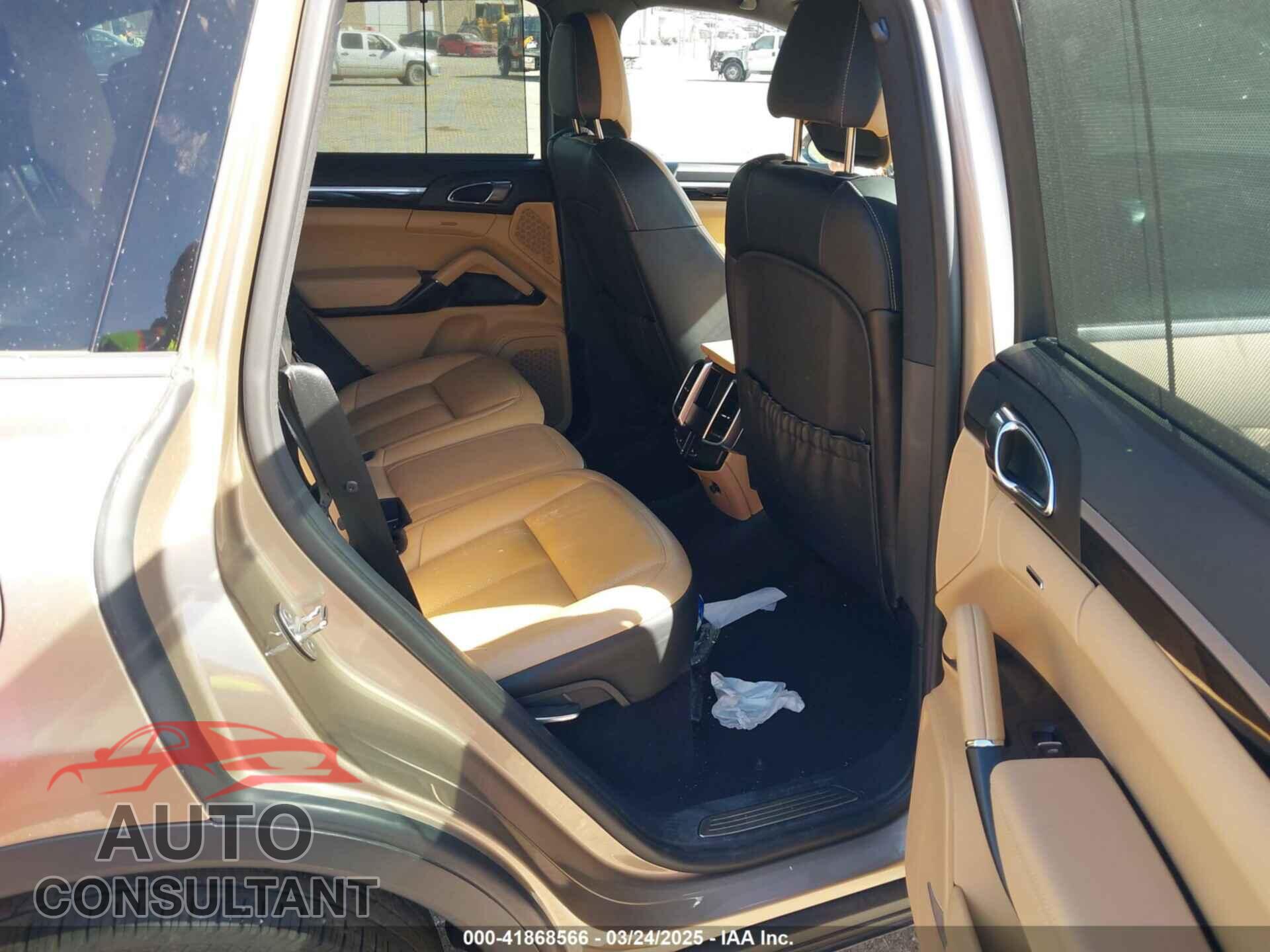 PORSCHE CAYENNE 2016 - WP1AA2A2XGKA15096