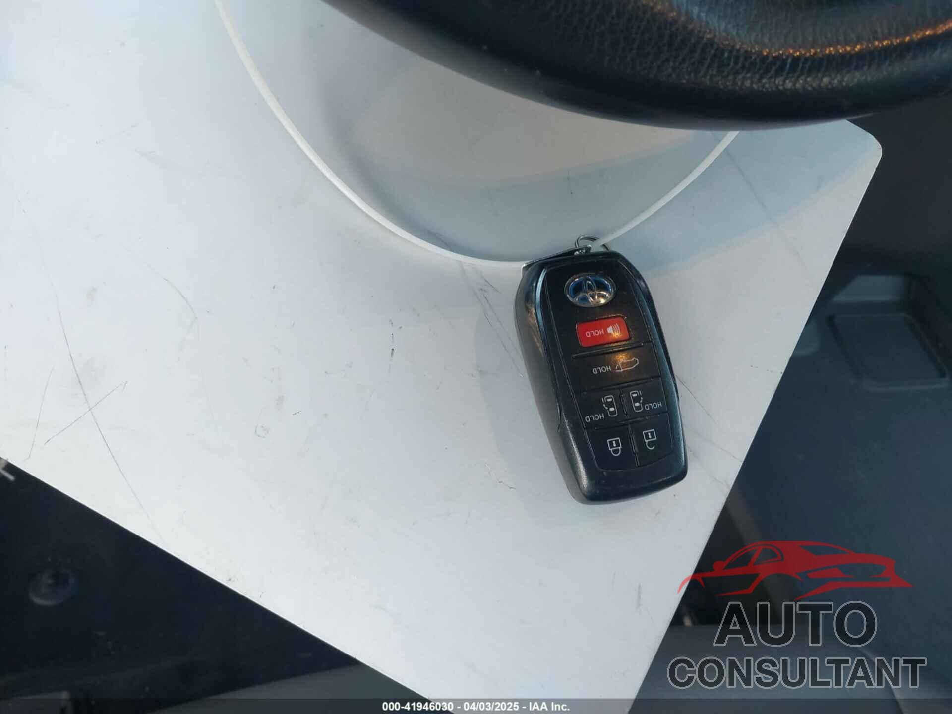 TOYOTA SIENNA 2021 - 5TDYRKEC2MS074448