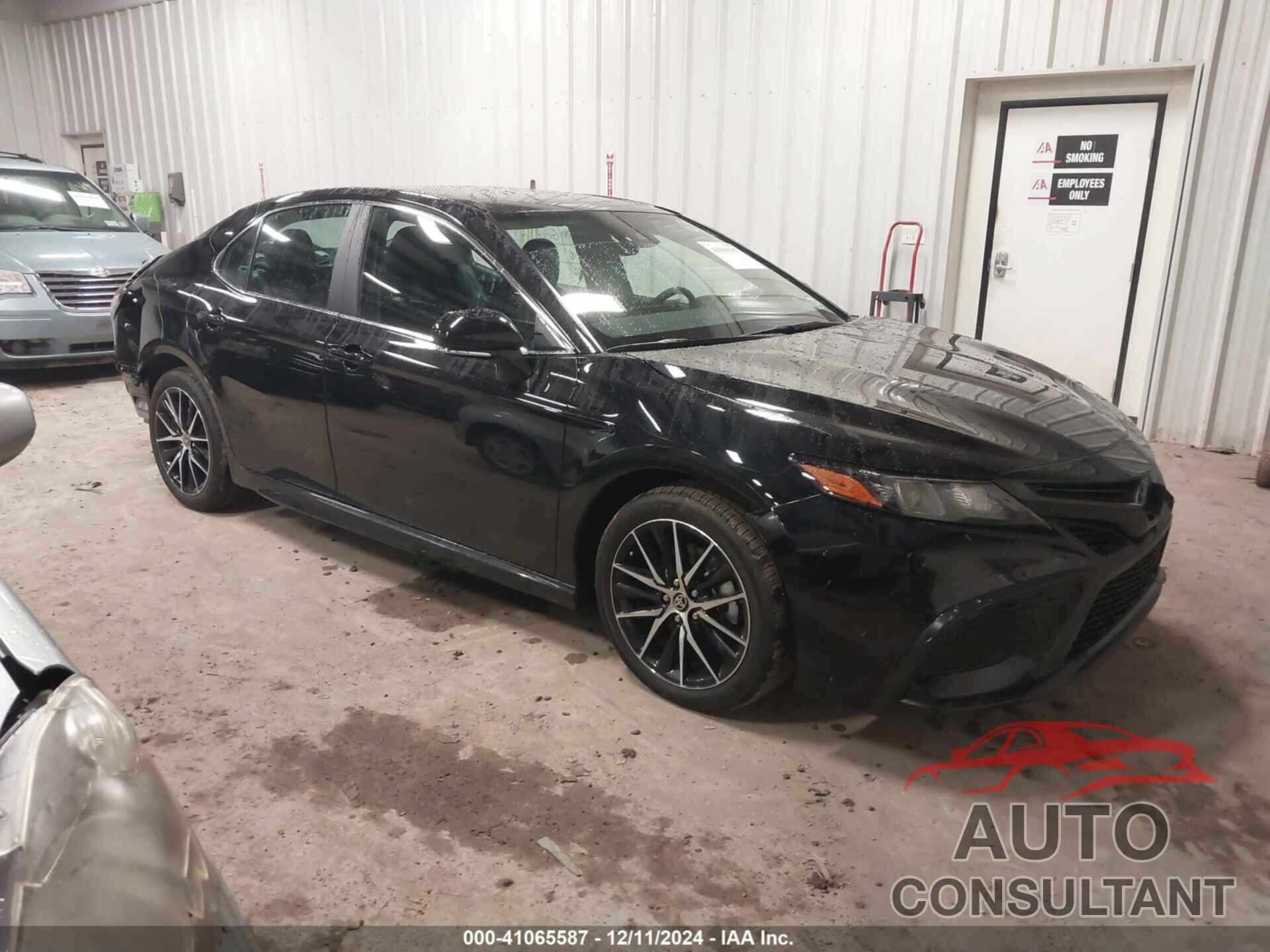 TOYOTA CAMRY 2024 - 4T1G11BK1RU129415