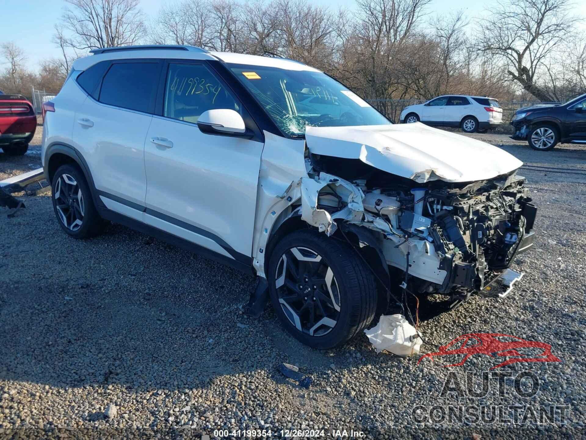 KIA SELTOS 2024 - KNDETCA78R7556278