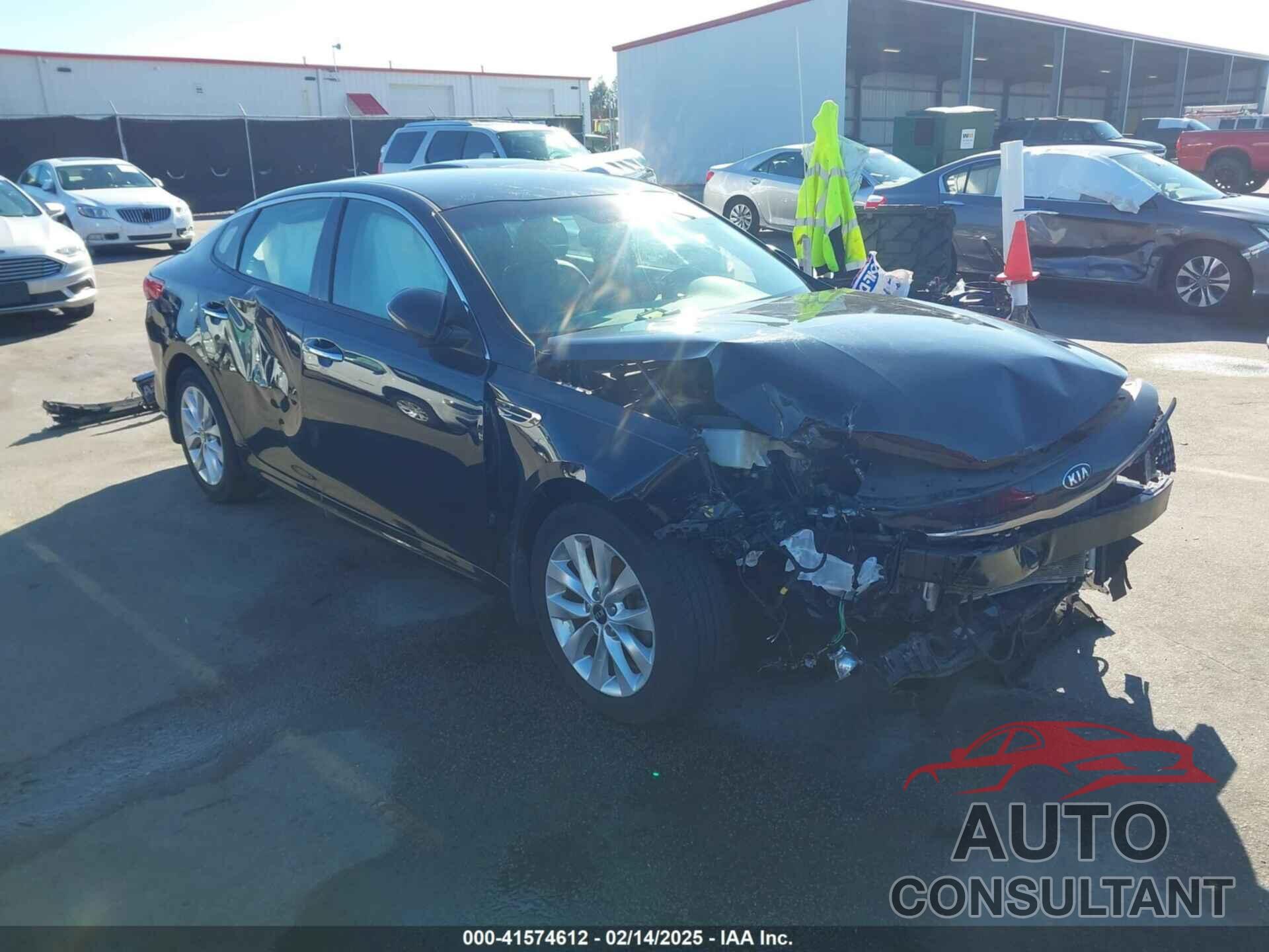 KIA OPTIMA 2017 - 5XXGU4L33HG171500
