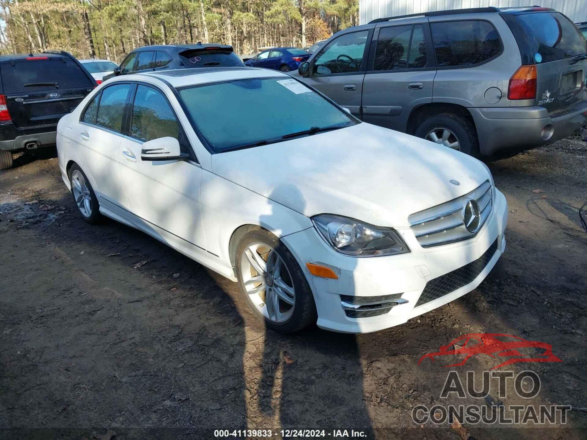 MERCEDES-BENZ C 250 2013 - WDDGF4HB2DR290520