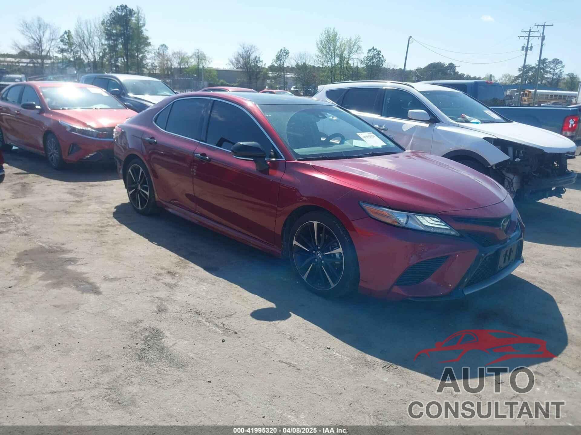 TOYOTA CAMRY 2018 - 4T1B61HK7JU601561