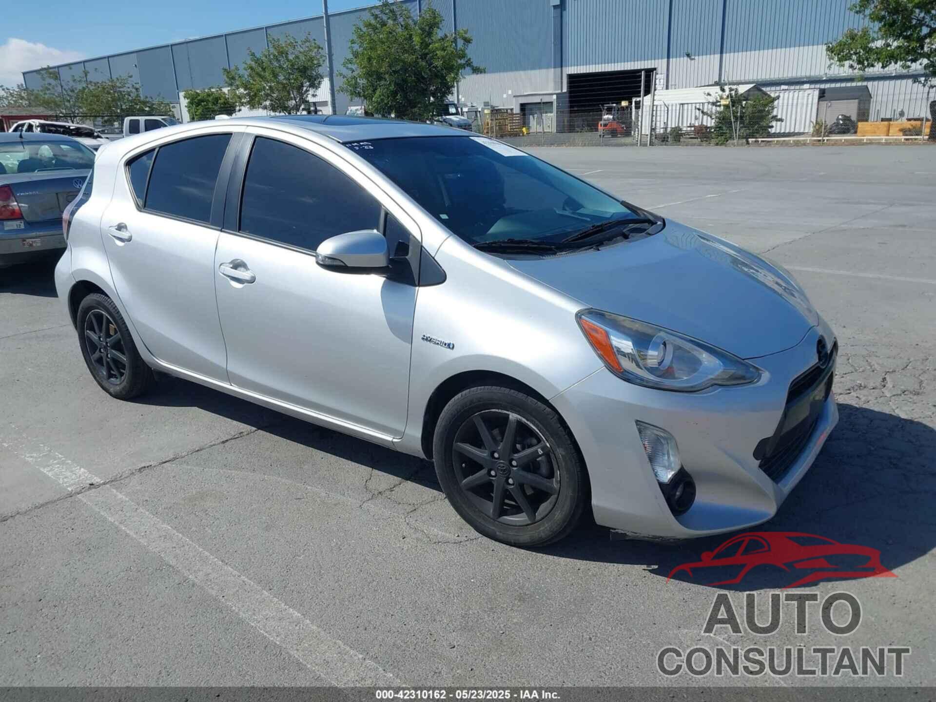 TOYOTA PRIUS C 2015 - JTDKDTB32F1099834