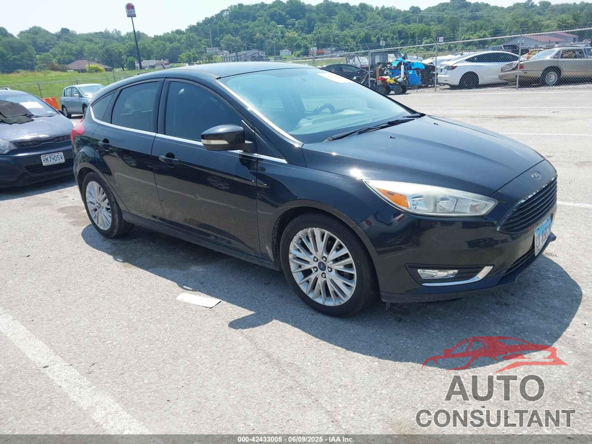 FORD FOCUS 2015 - 1FADP3N27FL219978