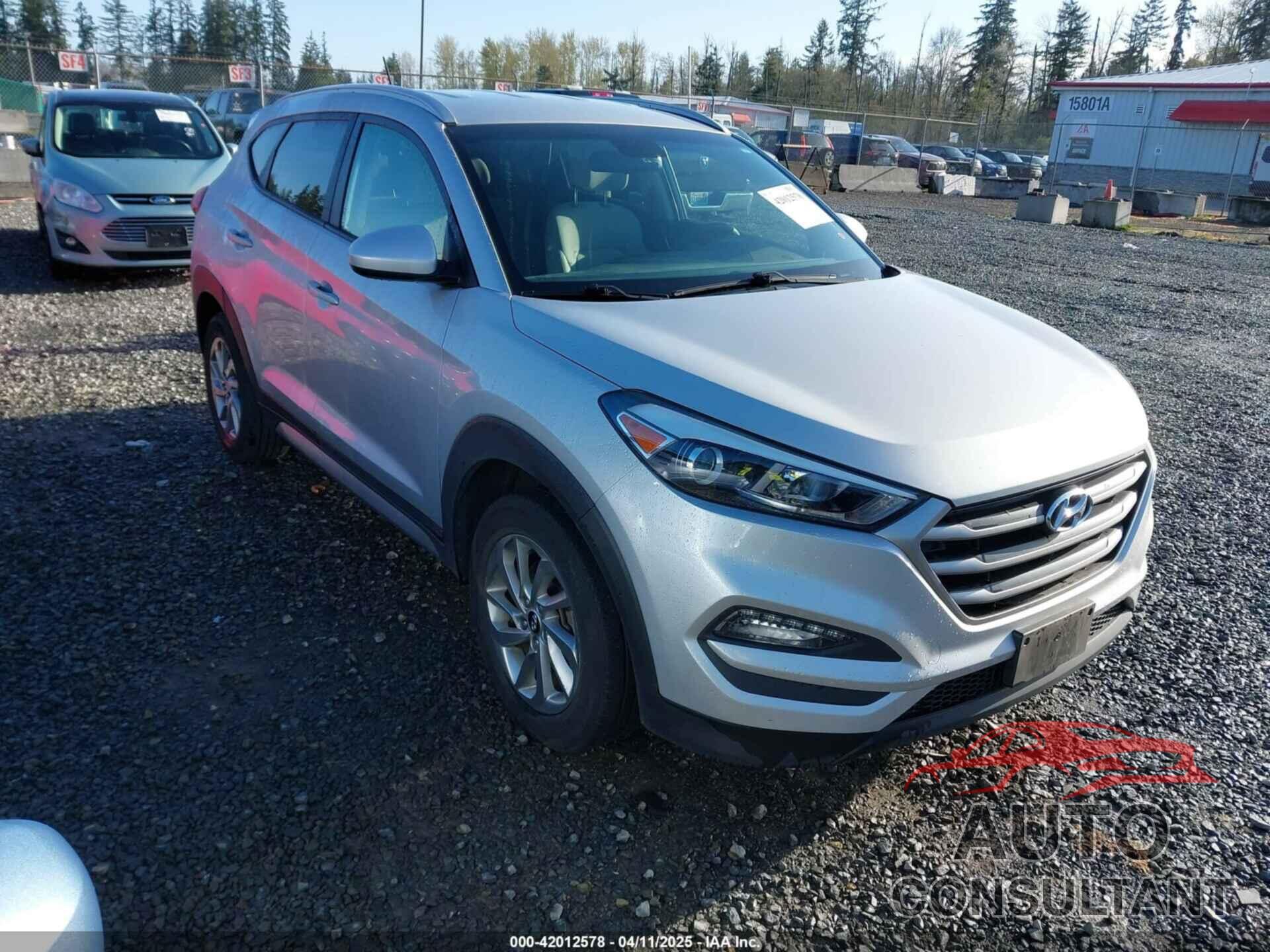 HYUNDAI TUCSON 2017 - KM8J33A41HU273463