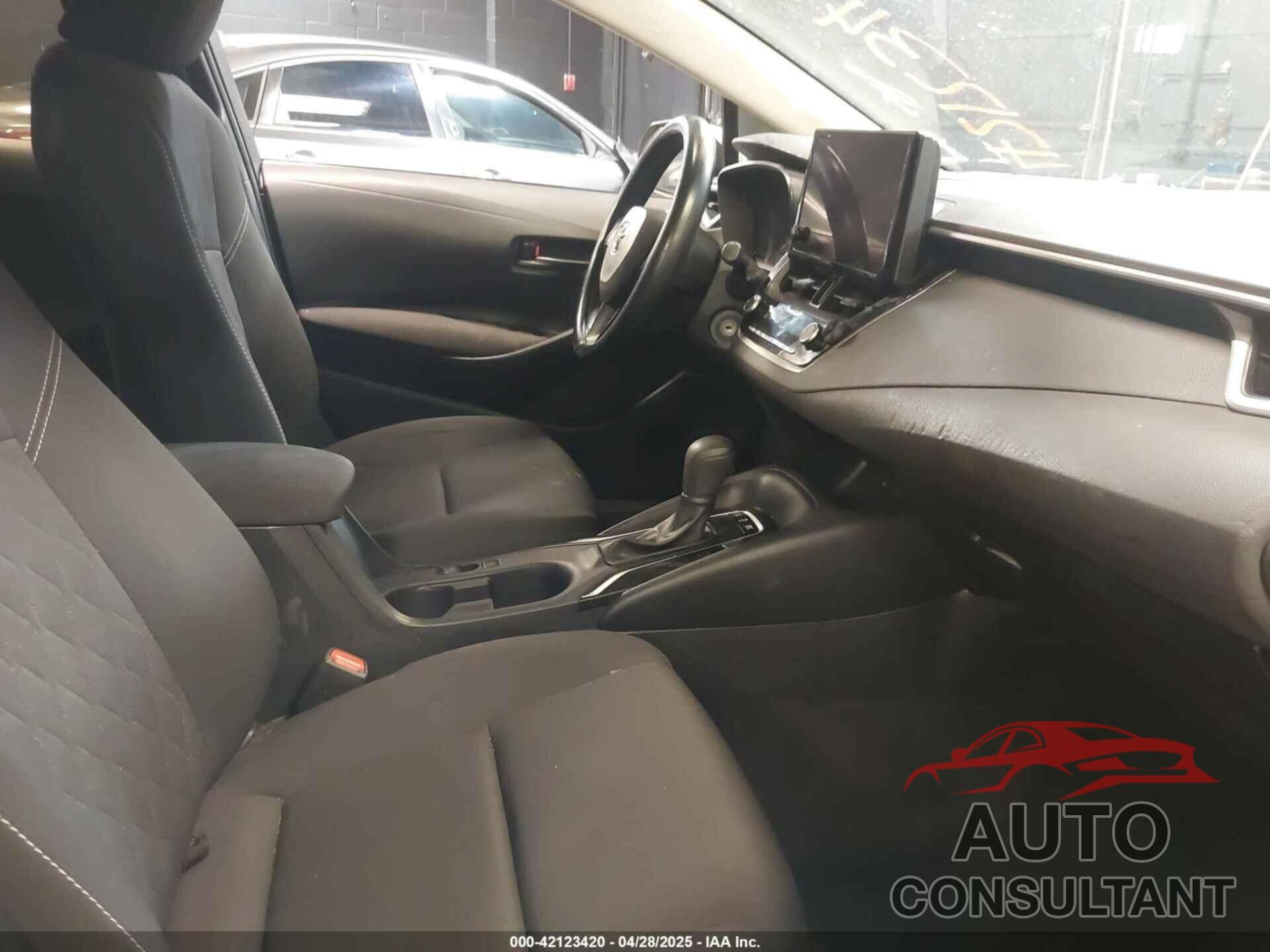 TOYOTA COROLLA 2023 - JTDBDMHE3P3003472