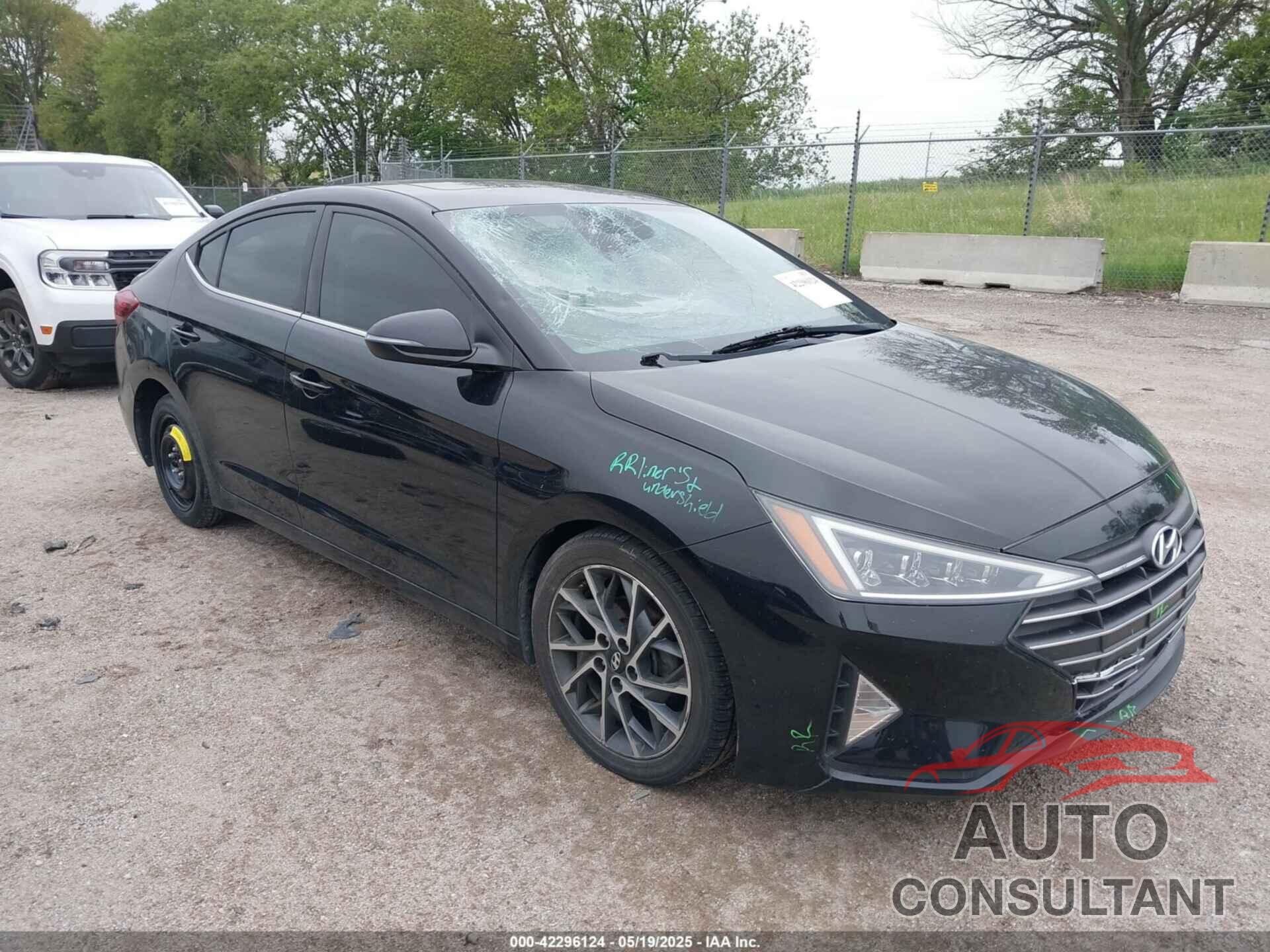 HYUNDAI ELANTRA 2019 - 5NPD84LF9KH449720